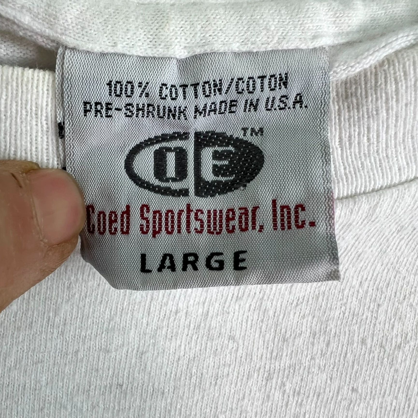 Vintage VINTAGE Coed Sportswear Just Hafta Hunt T-Shirt Mens L White Double-Sided Graphic Tee 90s Hunting Stitch Adventure Time Mens Large White Graphic Tee Size US L / EU 52-54 / 3 - 5 Thumbnail