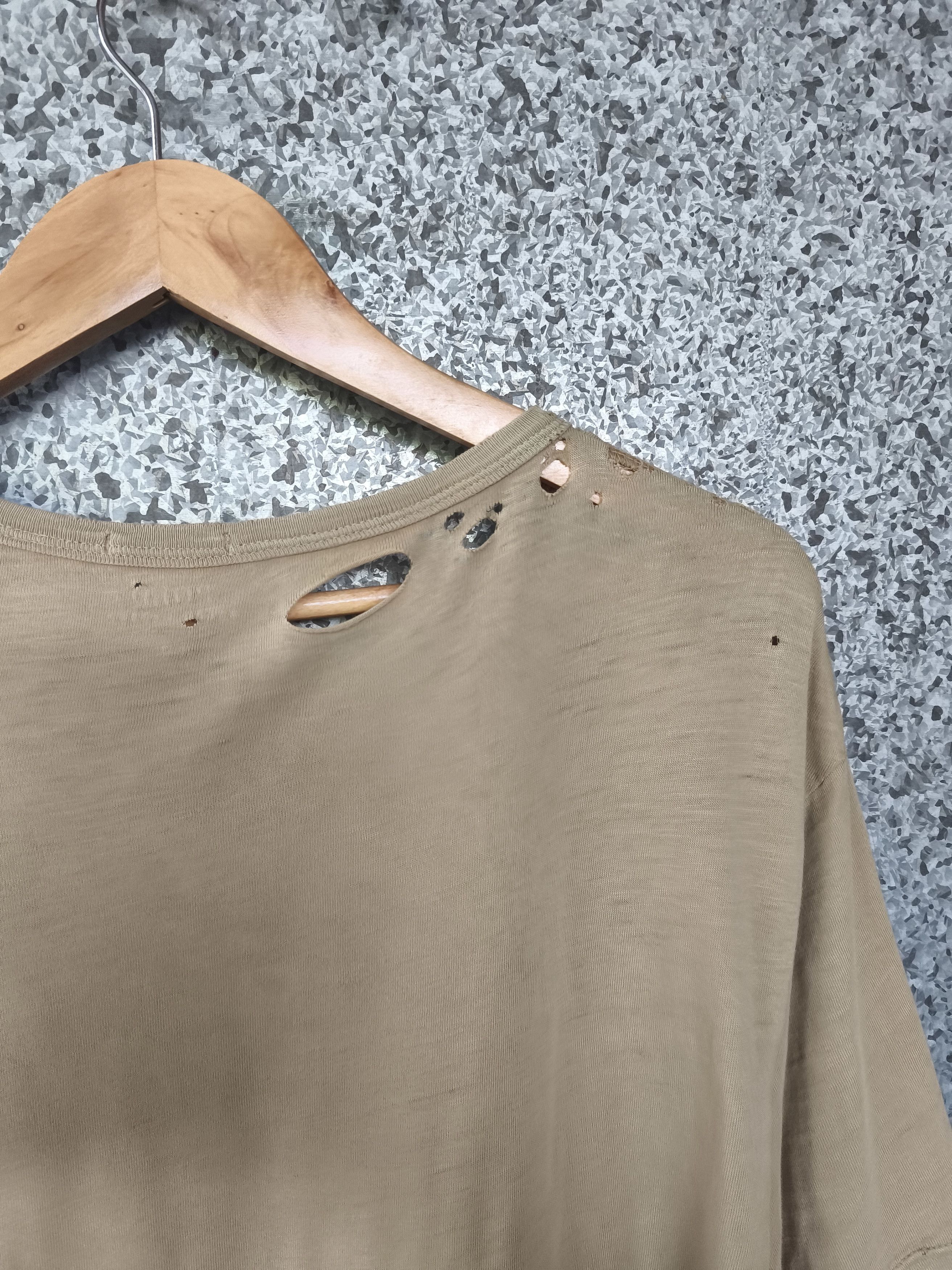 Ralph Lauren Polo Ralph Lauren t shirt distressed Size US L / EU 52-54 / 3 - 10 Thumbnail