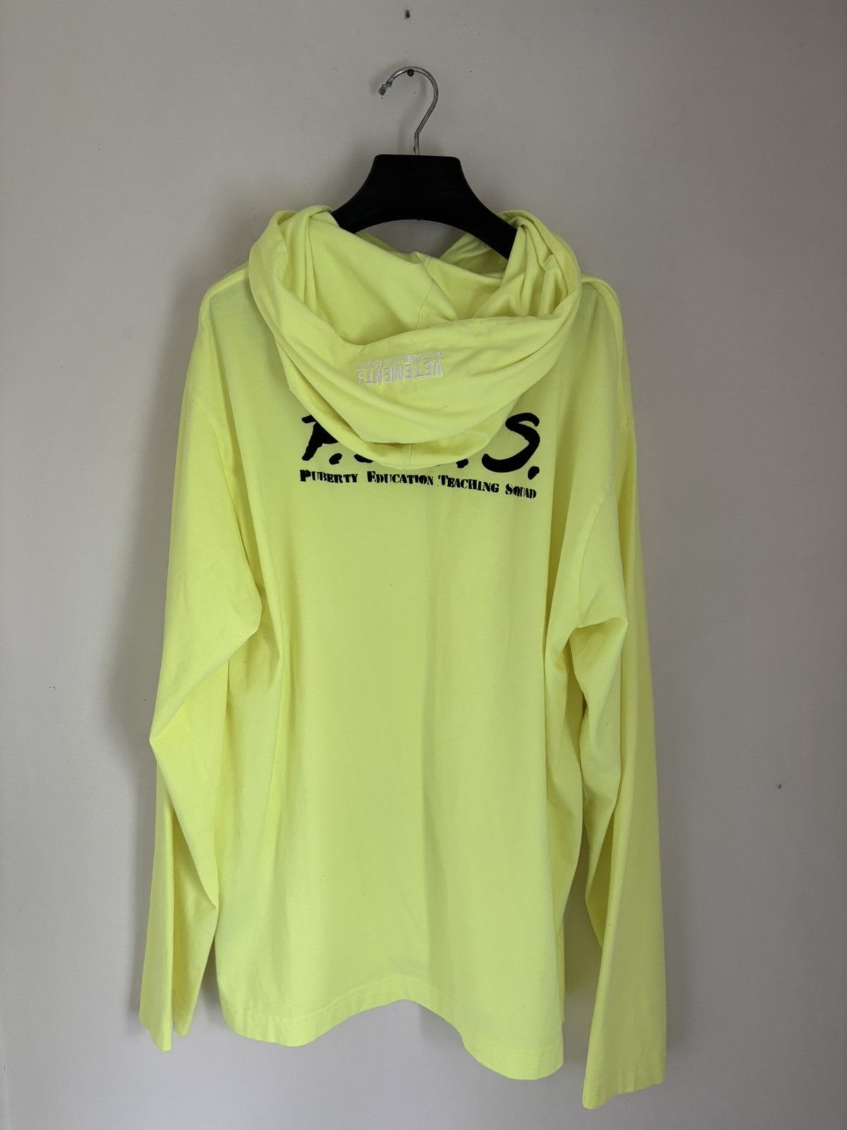 Vetements Vetements SS18 PETS Hoodie Size US S / EU 44-46 / 1 - 2 Thumbnail