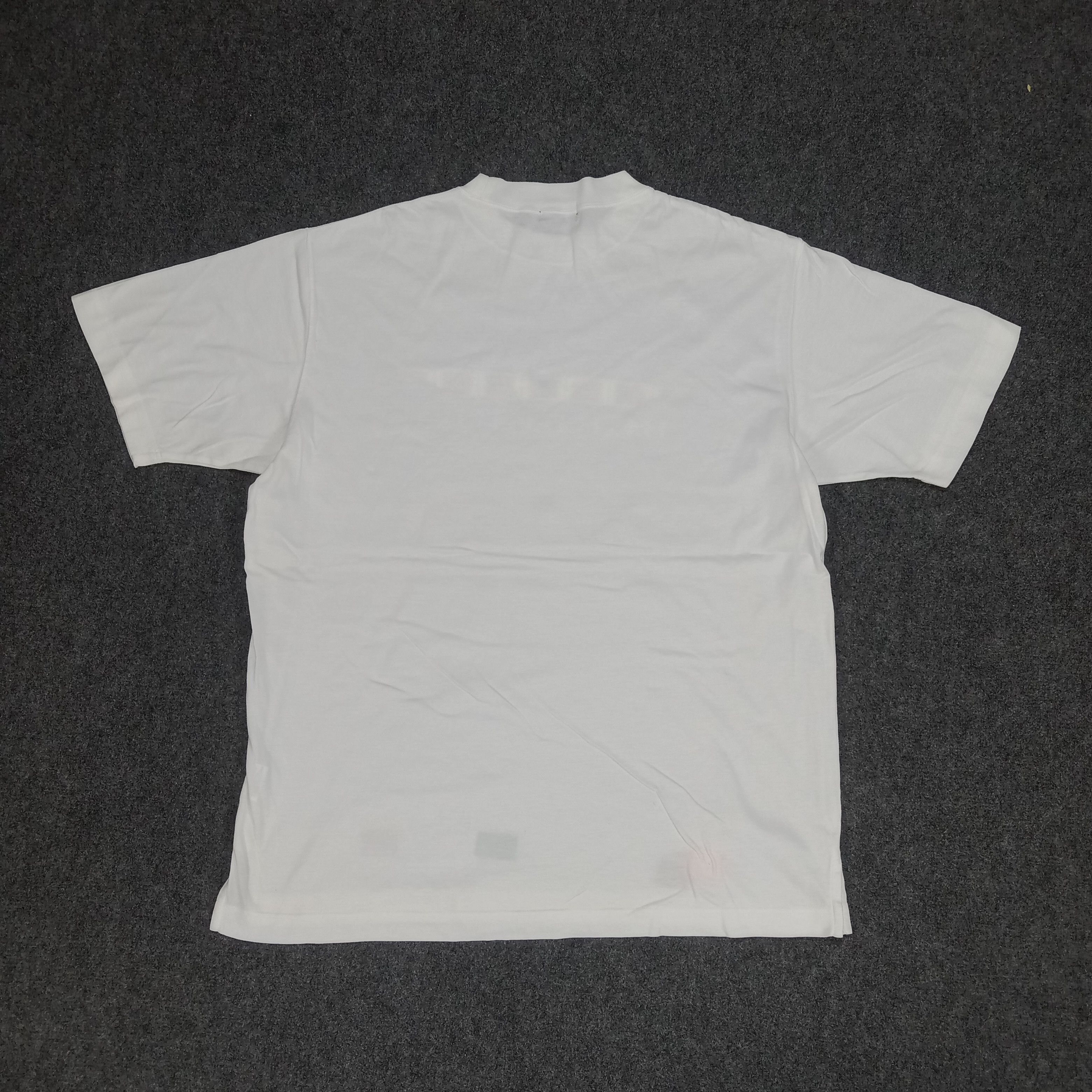 Burberry × Vintage Burberry London Italian Brand Tshirt Size US L / EU 52-54 / 3 - 7 Thumbnail
