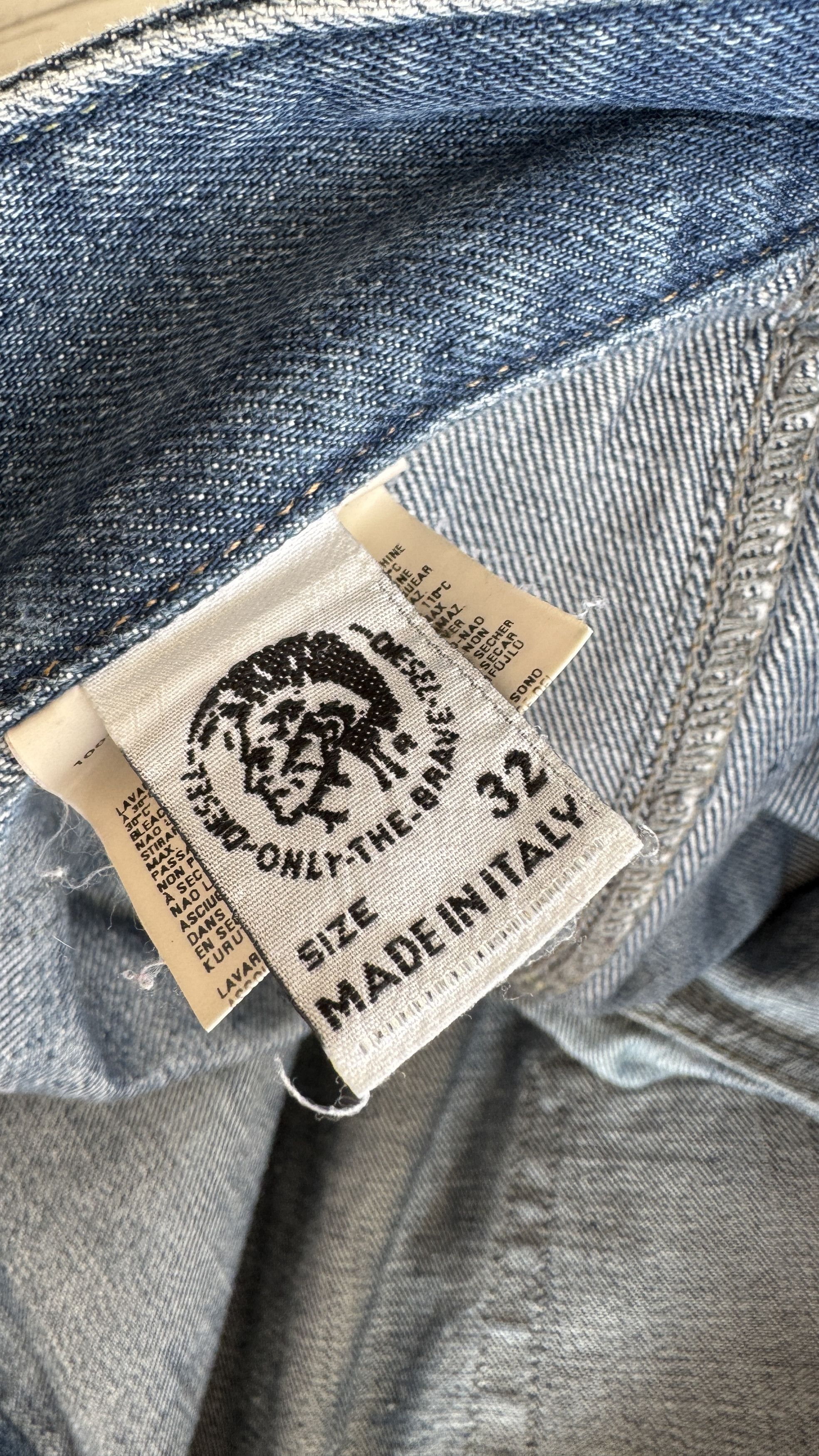 Japanese Brand Diesel Y2K Mudwash Crazy Mini Bootcut Jeans LGB ifsixwasnine Size US 32 / EU 48 - 5 Thumbnail