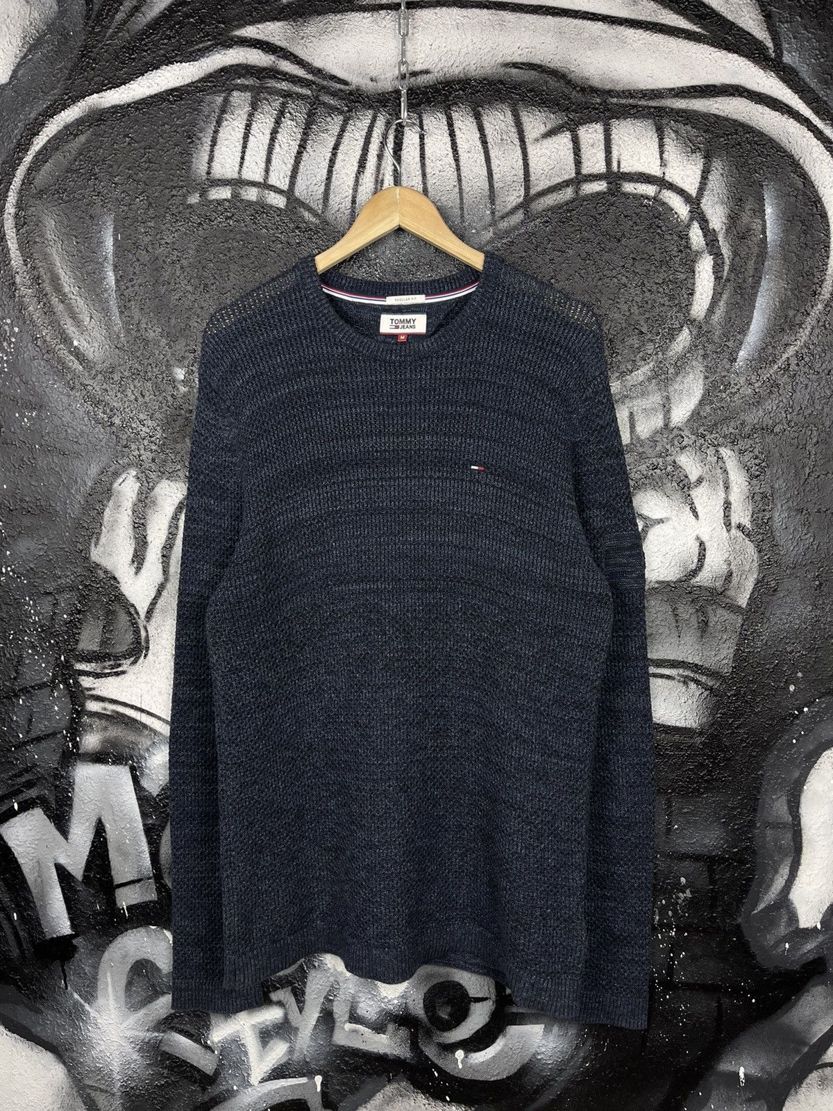 Tommy Hilfiger Tommy Jeans Oversized Knited Sweater Men’s Size M Size US M / EU 48-50 / 2 - 2 Thumbnail