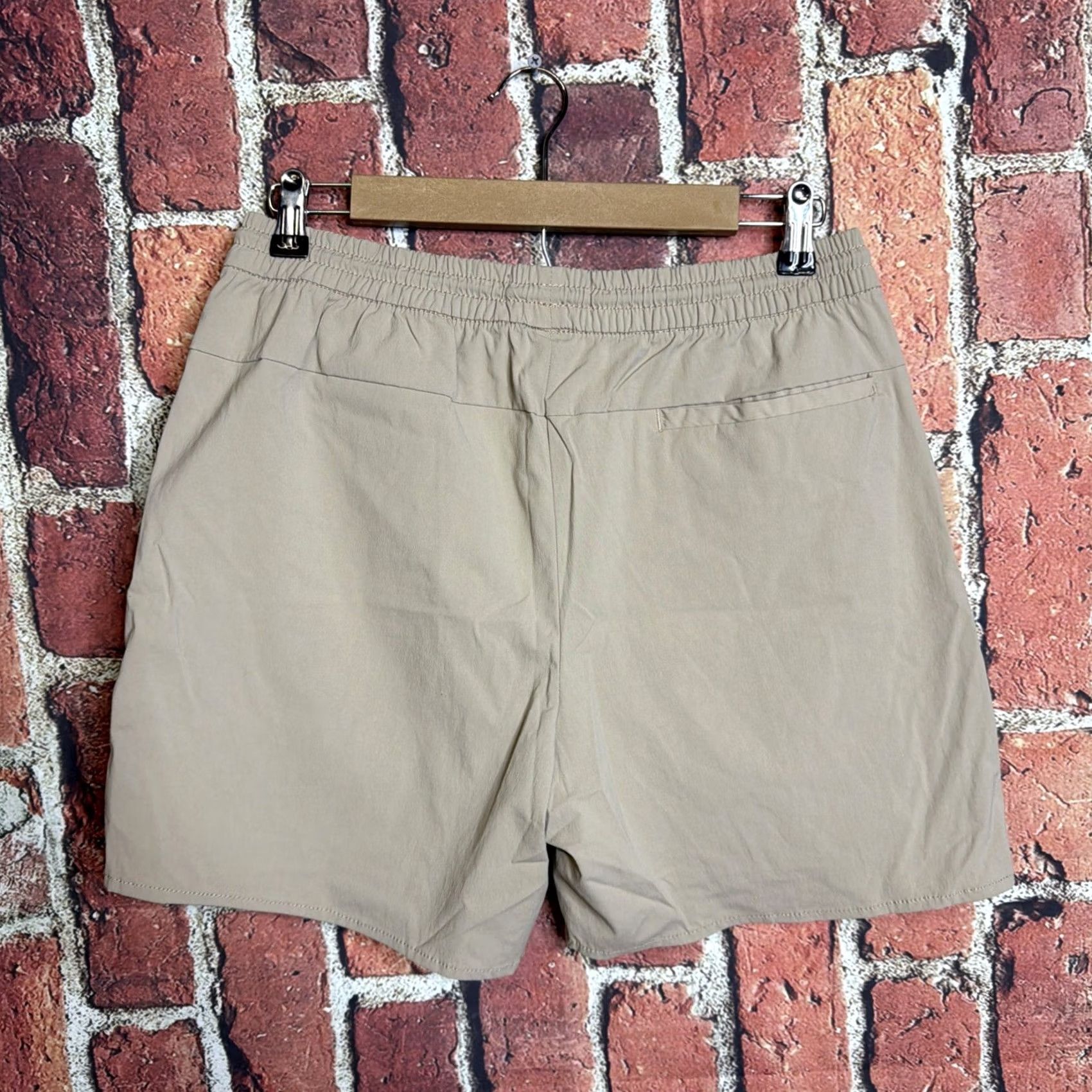Jack & Jones VINTAGE JACK & JONES Beige Elastic Medium Shorts Mens Size US 31 - 4 Thumbnail