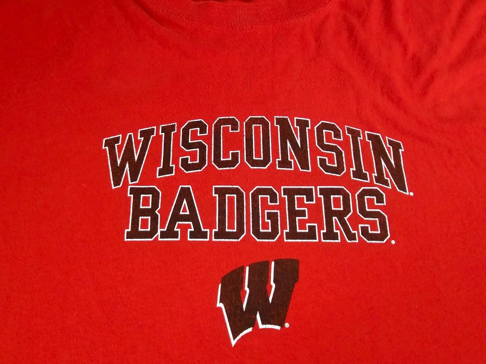 Reebok Reebok Wisconsin Badgers t-shirt red 5/6XL? Size ONE SIZE - 2 Thumbnail