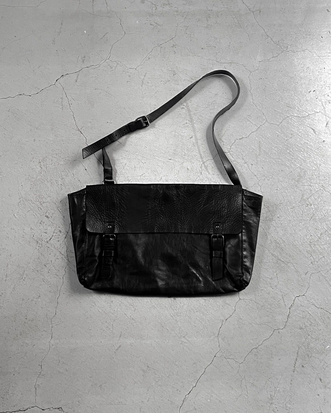 Miu Miu 2000s Miu Miu - cowhide messager bag Size ONE SIZE - 1 Thumbnail