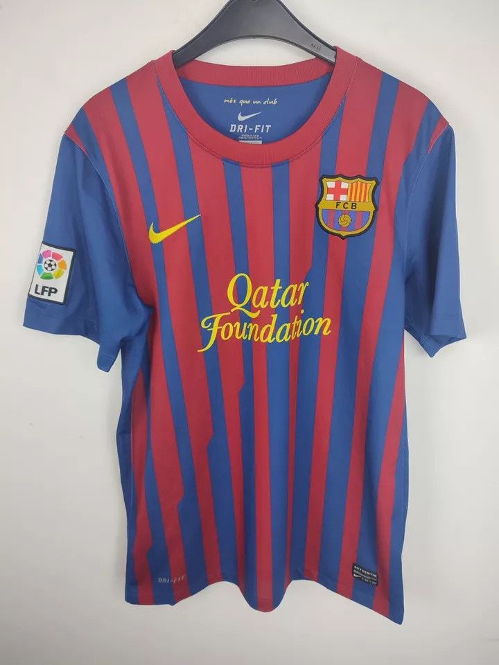 Nike FC BARCELONA 2011-12 HOME FOOTBALL SHIRT Kit SOCCER JERSEY Size US S / EU 44-46 / 1 - 2 Thumbnail