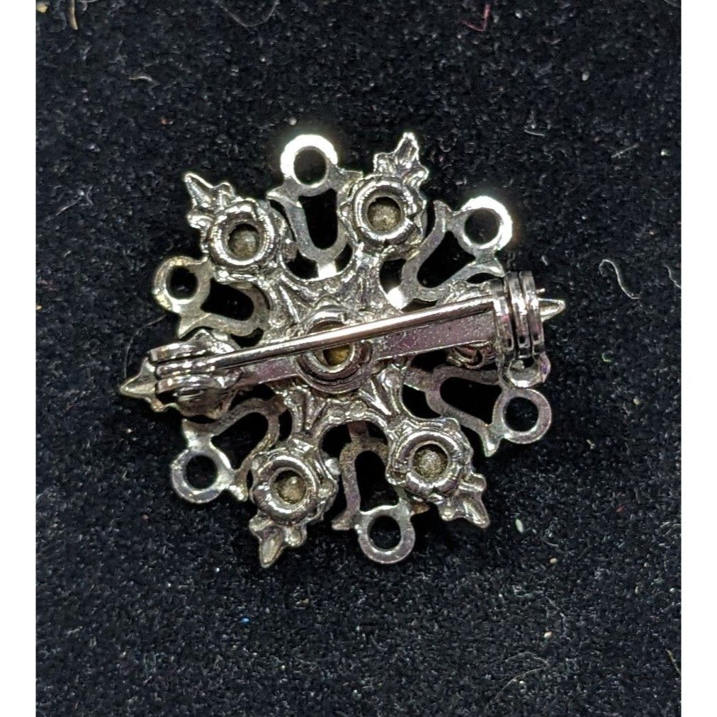 Other Vintage Glam Rhinestone Snowflake Silver Tone Brooch Size ONE SIZE - 4 Thumbnail
