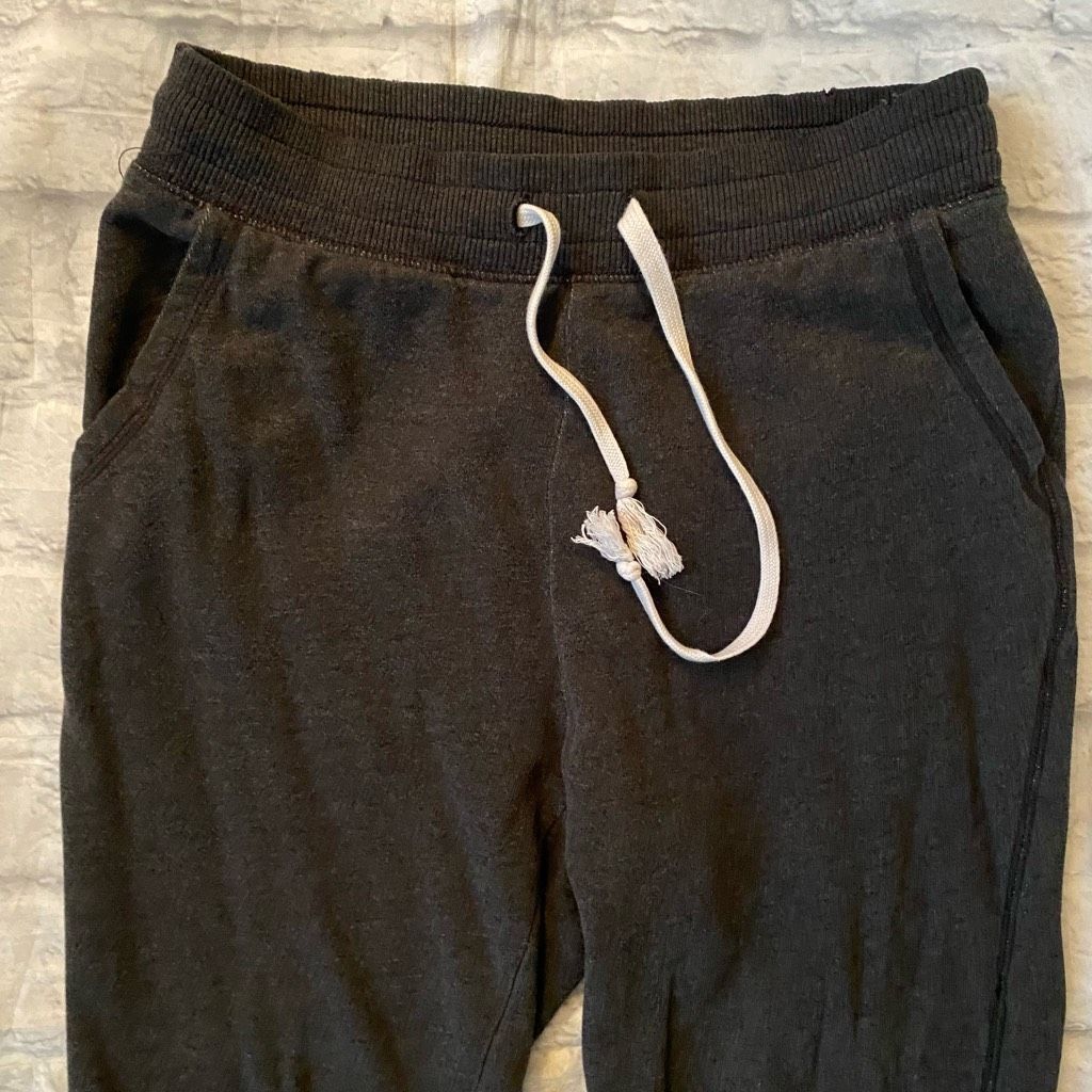 American Eagle Outfitters Aerie women XS pull on jogger sweatpants grey w/zipper botto Size 26" / US 2 / IT 38 - 2 Thumbnail