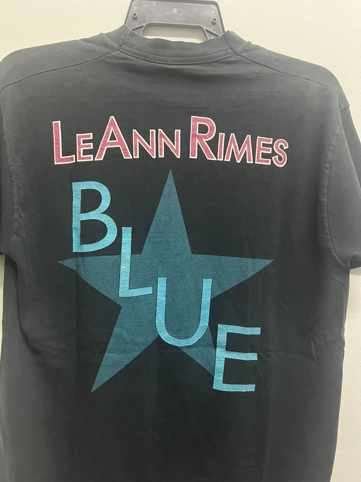 Band Tees × Vintage Vintage 90’s Leann Rimes Blue Tour Tee Size US L / EU 52-54 / 3 - 6 Thumbnail
