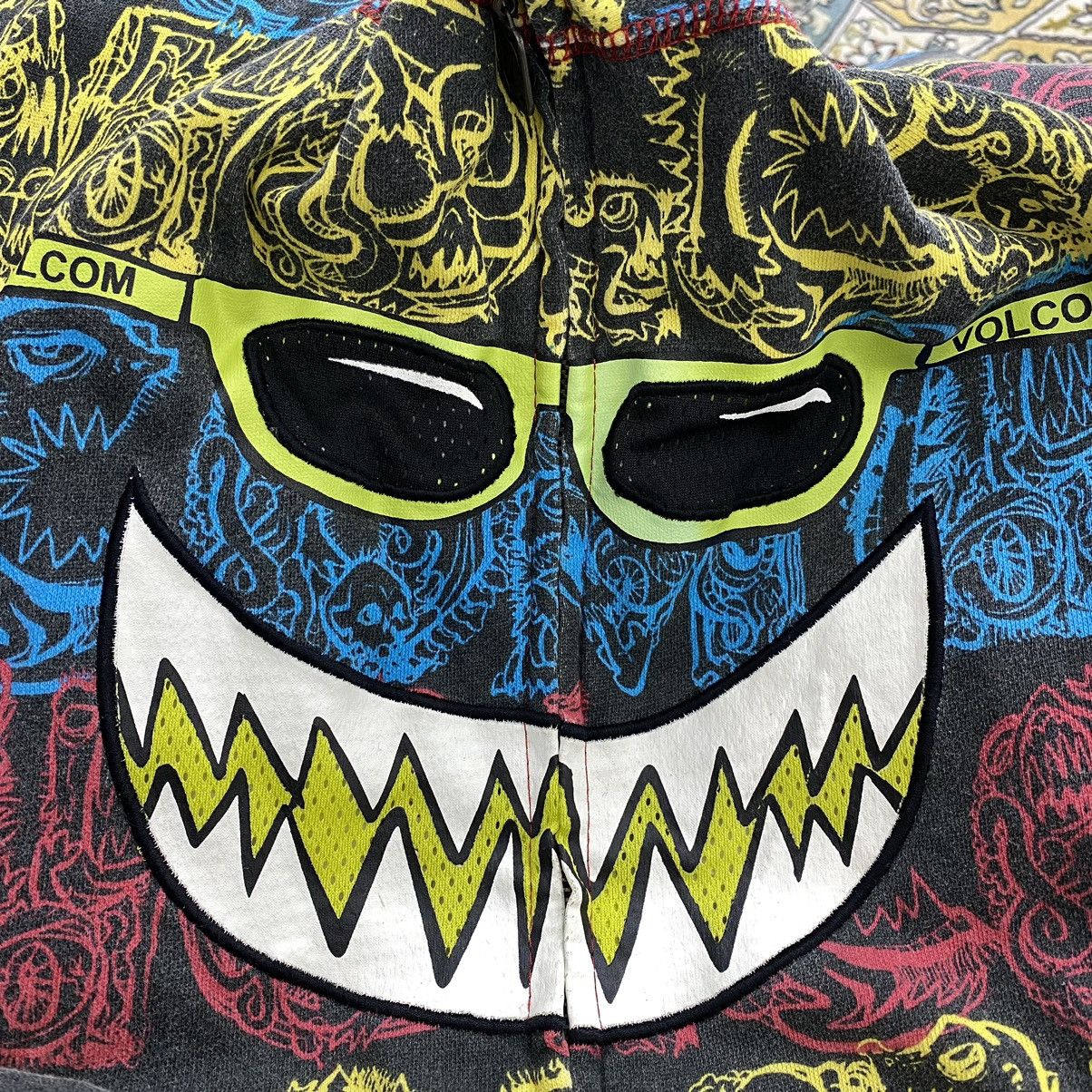 Vintage Vintage 90s VOLCOM Surf Brand Shark Hoodie Size US M / EU 48-50 / 2 - 8 Thumbnail