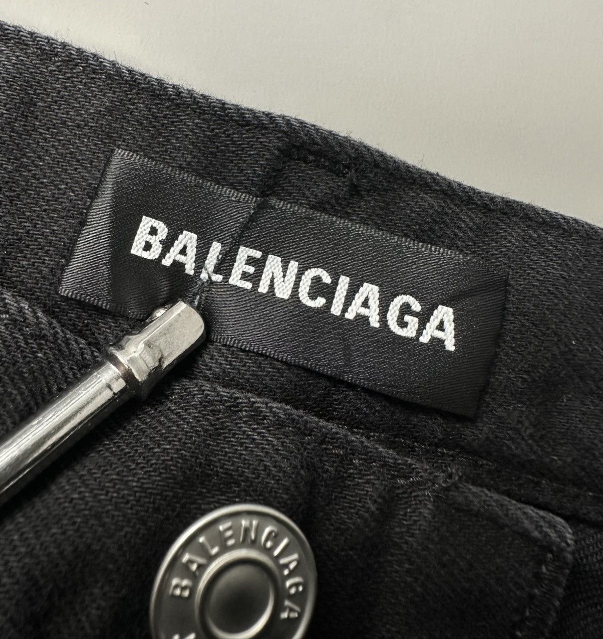 Balenciaga Balenciaga - Demna 2019 Straight Cut Jeans in Black Size US 30 / EU 46 - 10 Thumbnail