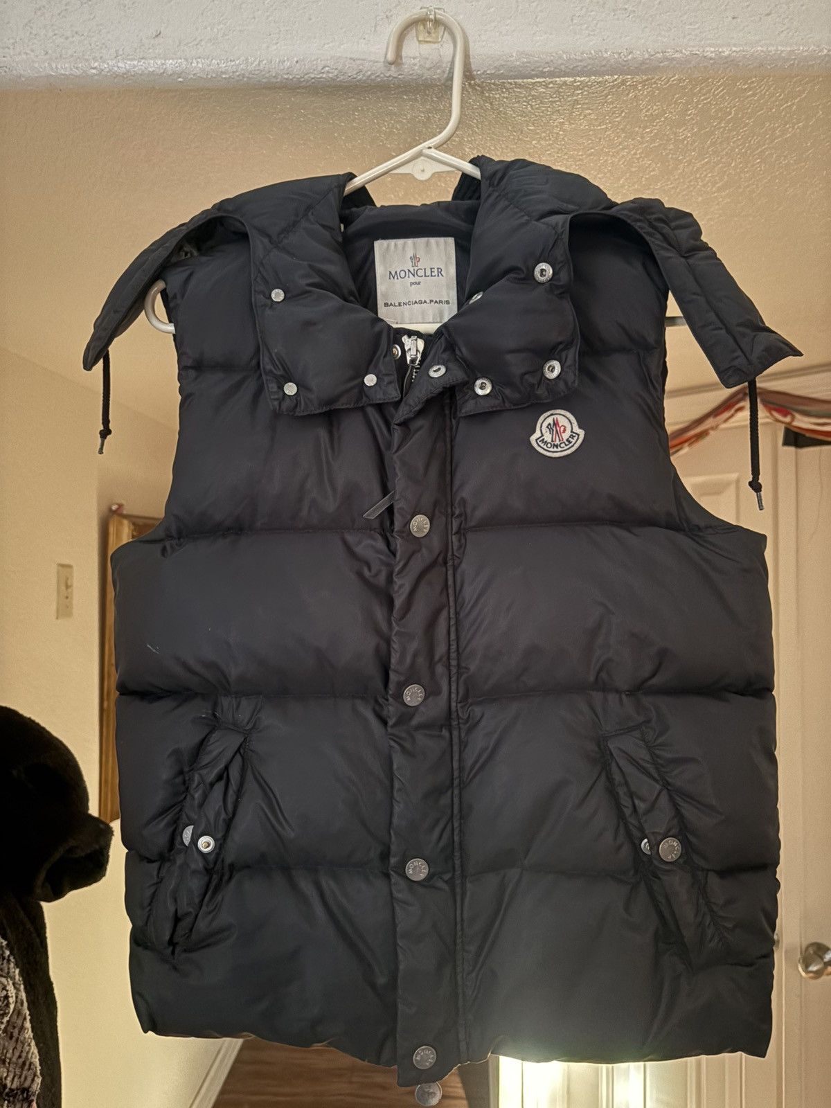 Moncler Balenciaga x Moncler. 2 zipper,snap button,drawstring hooded Size US S / EU 44-46 / 1 - 2 Thumbnail