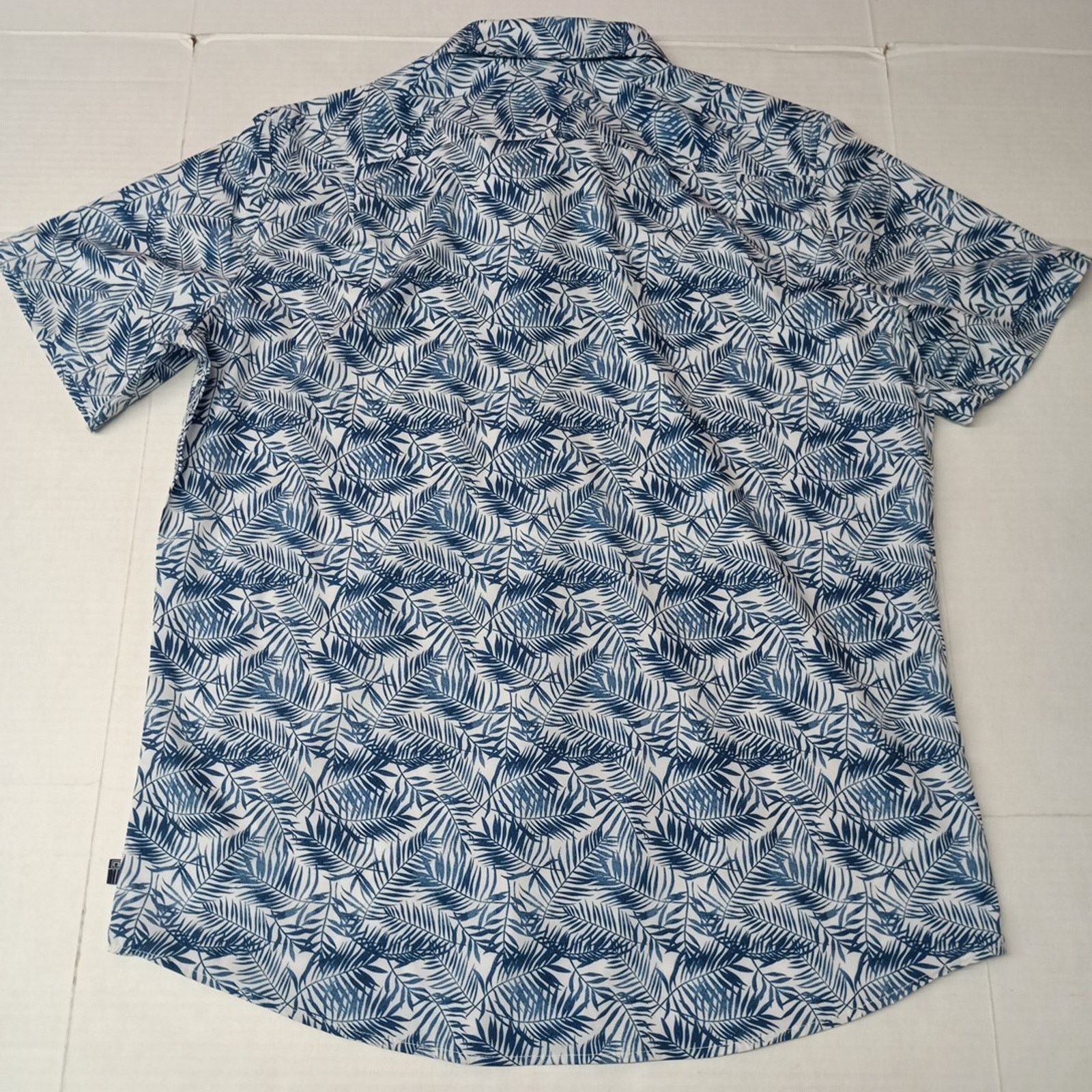 Chaps Chaps Woven Shirt Men's Size L Blue Floral Stretch UPF 50 Size US L / EU 52-54 / 3 - 8 Thumbnail