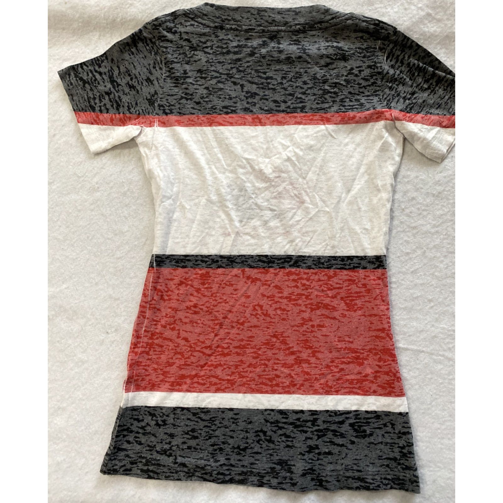 Vintage Womens Level Wear T-Shirt Short Sleeve V-Neck Basic Cotton S Canada /17-19 Shirt Mens? Size S / US 4 / IT 40 - 5 Thumbnail