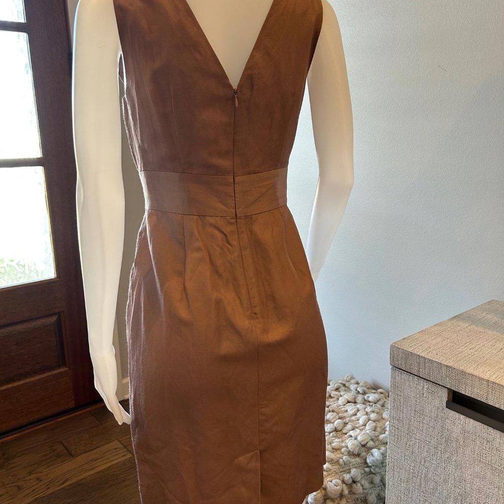Banana Republic Banana Republic Linen Blend Pleated Bodice V-Neck Dress. Size M / US 6-8 / IT 42-44 - 5 Thumbnail