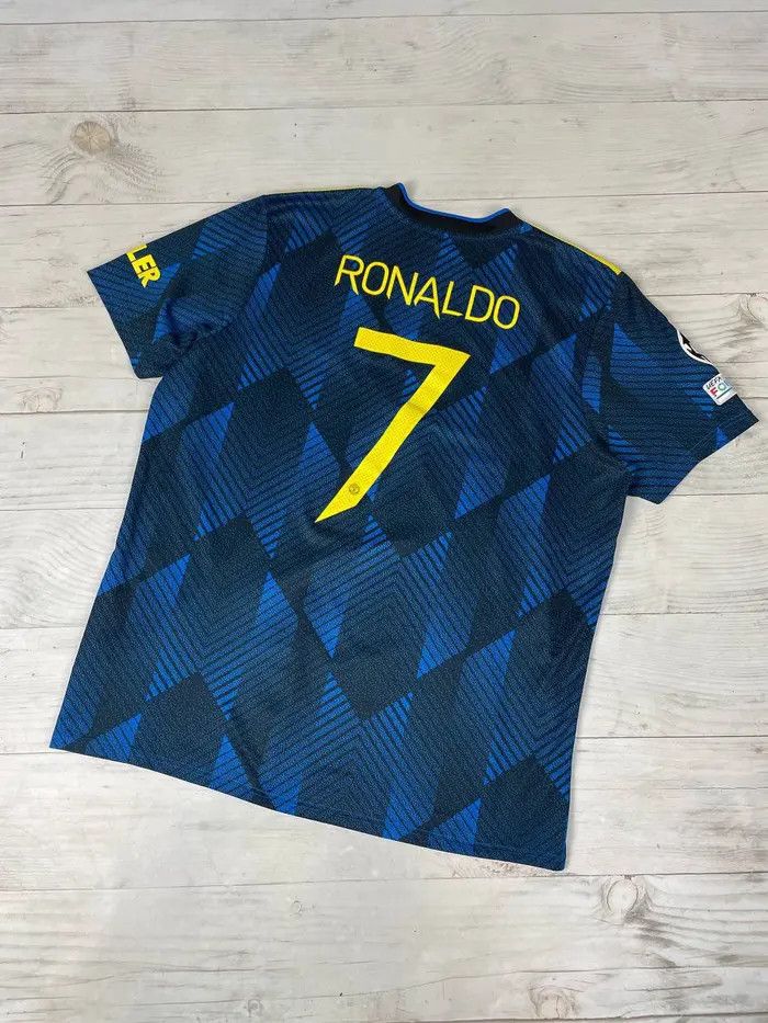Adidas Manchester United 2021 2022 Ronaldo #7 Third Shirt Jersey Size US XL / EU 56 / 4 - 12 Thumbnail