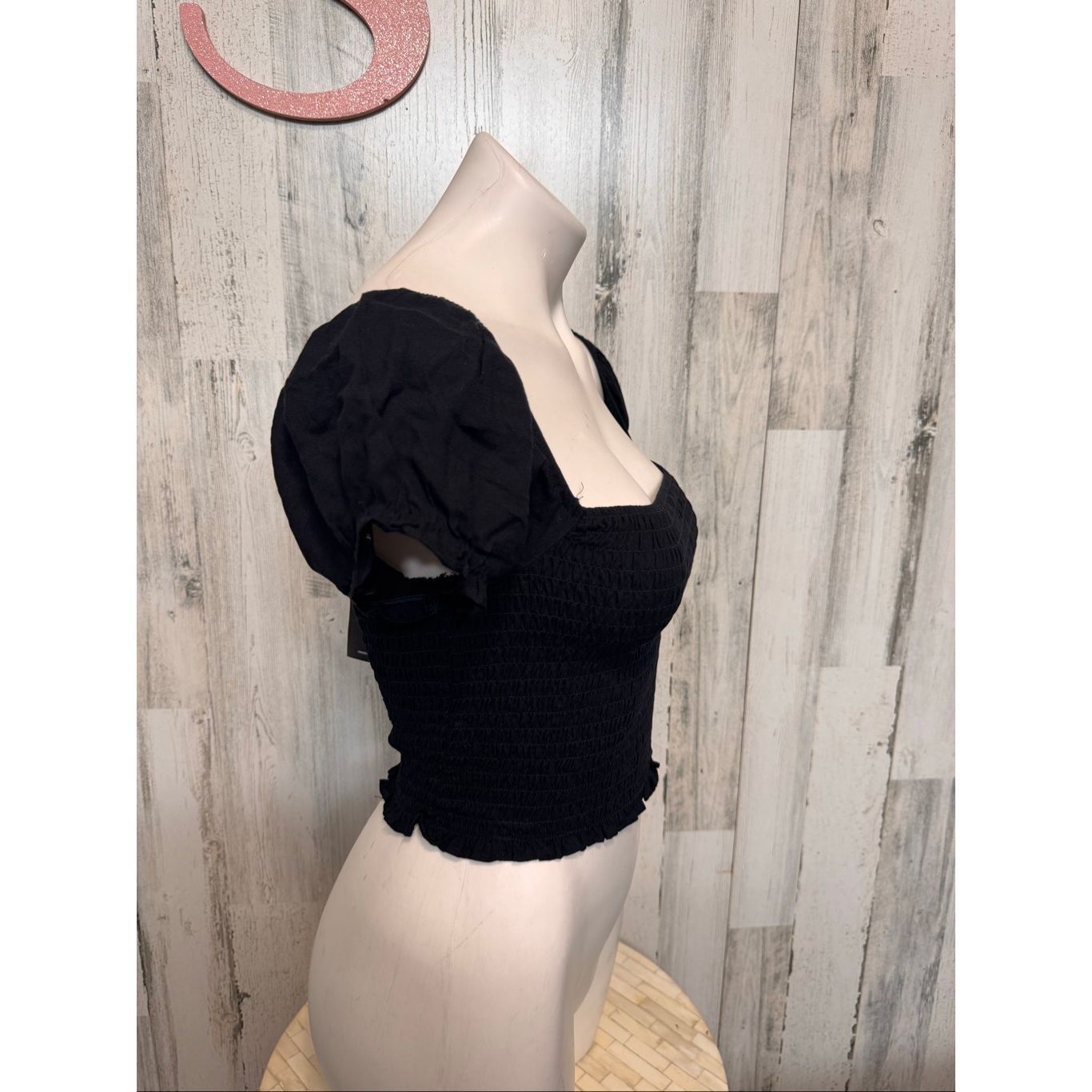 Forever 21 Forever 21 Black Puff Sleeve Smocked Crop Top – Size S Size S / US 4 / IT 40 - 6 Thumbnail