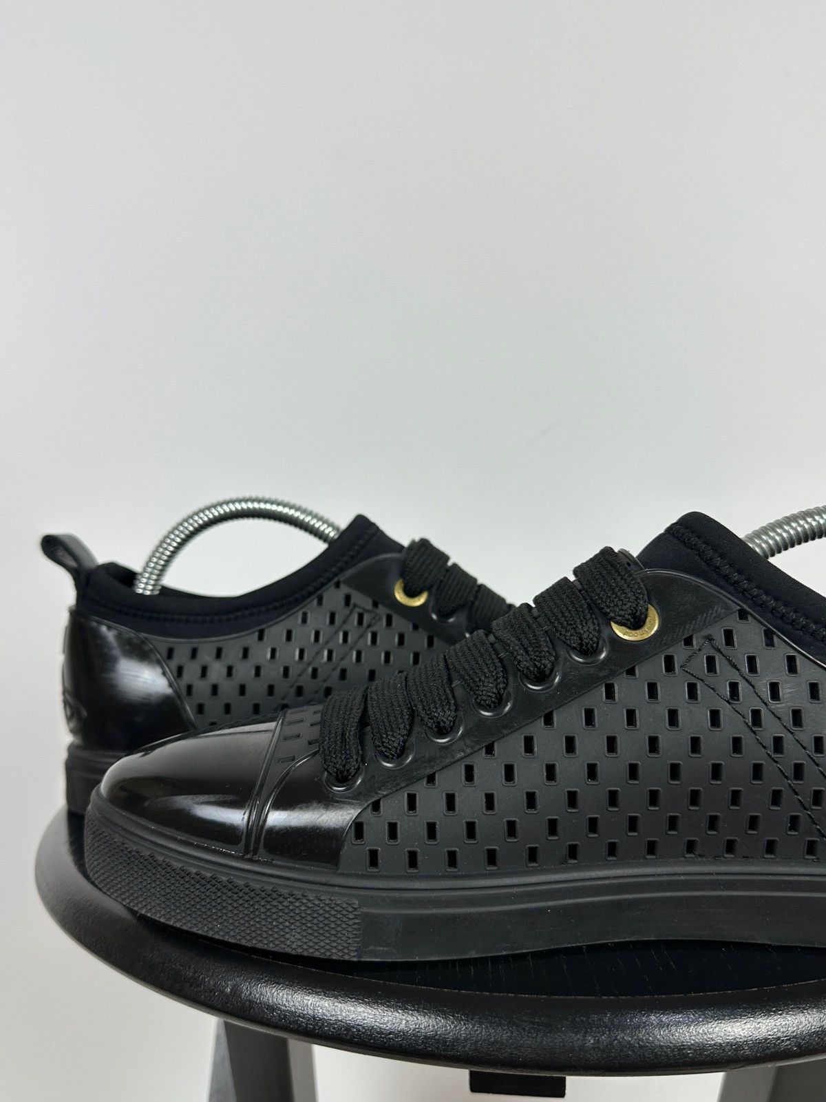 Vivienne Westwood Vivienne Westwood Orb Logo Low Top Sneakers Size US 7 / EU 40 - 19 Thumbnail