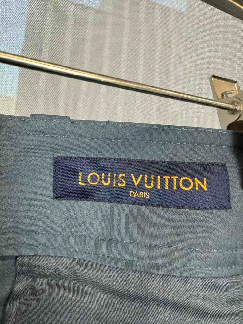 Louis Vuitton Louis Vuitton Haze Blue-Grey presbyopic bandage three-flowe Size US 44 / EU 60 - 7 Thumbnail