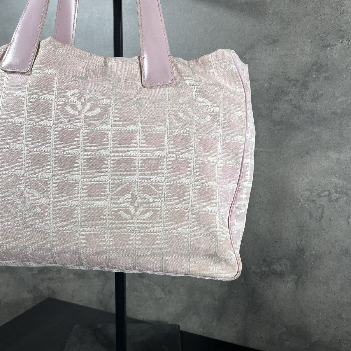 Chanel Archive Chanel Aligne Pink Travel Line Monogram Hand Bag Size ONE SIZE - 3 Thumbnail