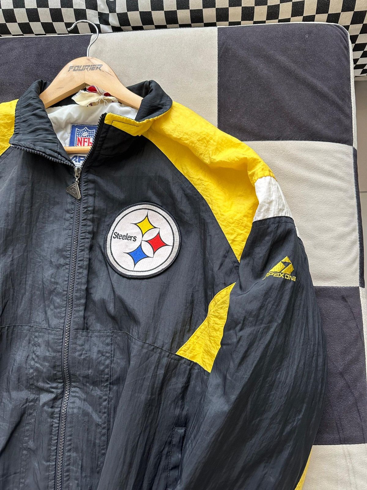 Apex One × NFL × Vintage VINTAGE APEX ONE STEELERS JACKET Size US XL / EU 56 / 4 - 4 Thumbnail