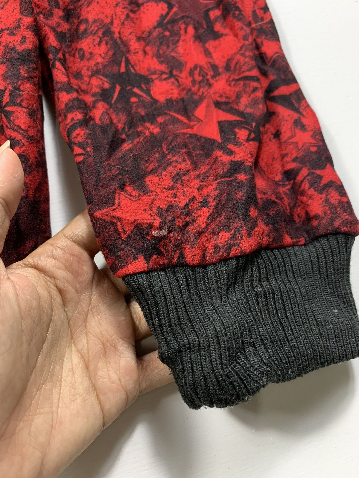 If Six Was Nine × Japanese Brand × Le Grande Bleu (L.G.B.) Faux Fur Hoodie Stars Abstac Red Ifsixwasnine Lgb style Size US M / EU 48-50 / 2 - 5 Thumbnail