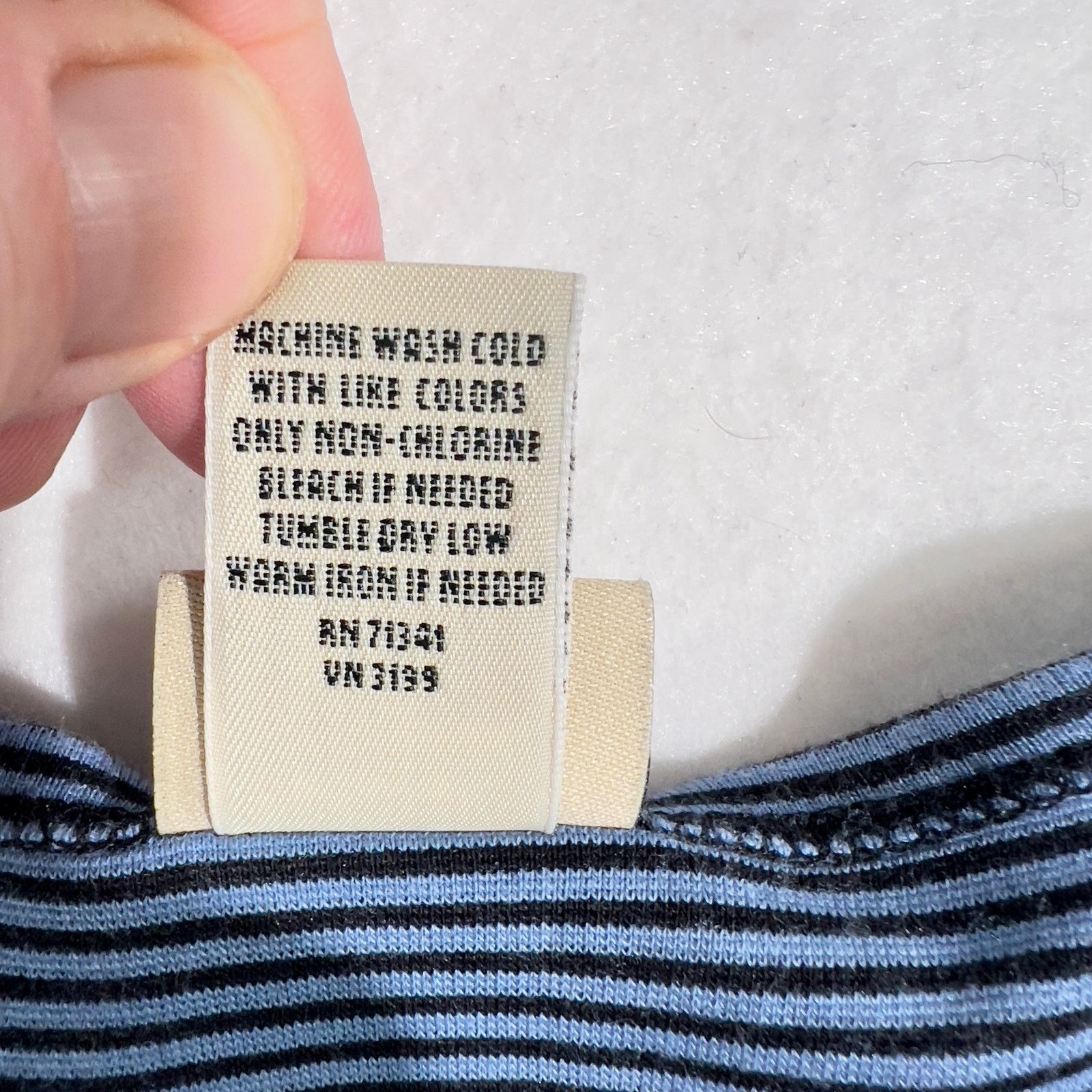 L.L. Bean L.L. Bean Boat Neck Shirt XL Reg Navy Stripe Supima Cotton Size XL / US 12-14 / IT 48-50 - 5 Thumbnail