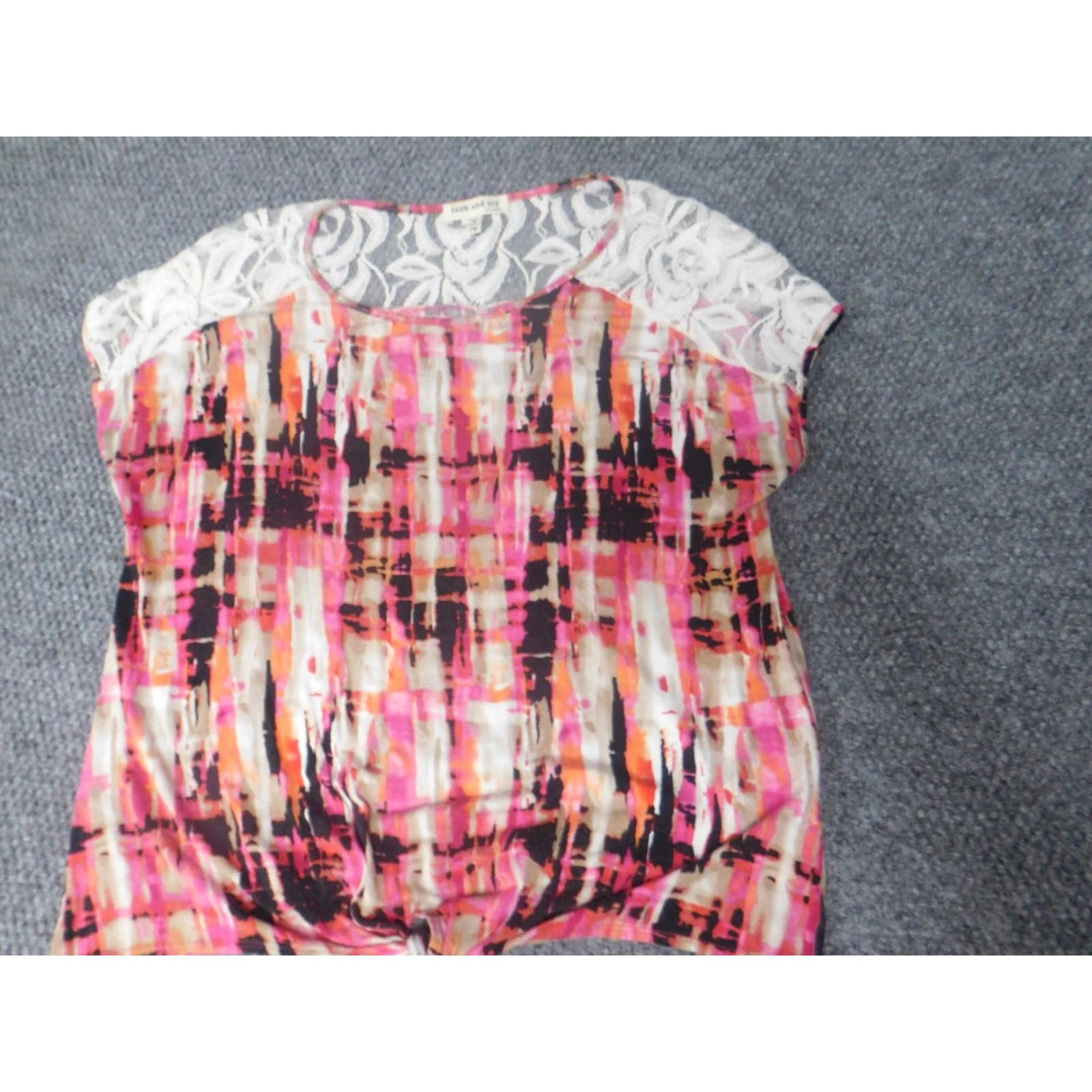 Vintage Faith and Joy Blouse Womens Pm Petites Pink Stretch Crew Neck Pullover Sleeveless Casual Rayon Button Vintage No Size M / US 6-8 / IT 42-44 - 3 Thumbnail