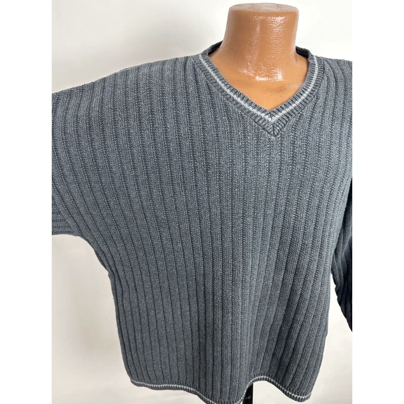 Bill Blass VINTAGE Bill Blass V-Neck Sweater Men L Gray Cotton Knit Heavyweight 90s 80s Retro Casual Size US L / EU 52-54 / 3 - 4 Thumbnail