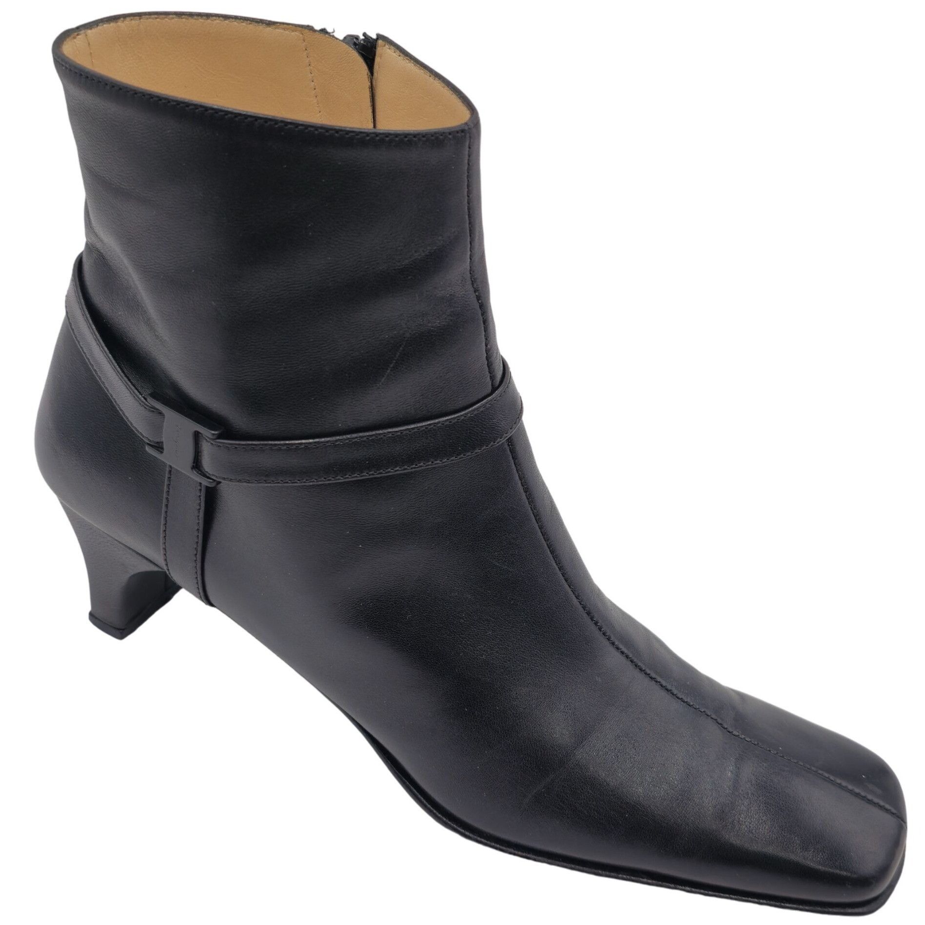 Salvatore Ferragamo Ferragamo Italy Women 8.5 4A Narrow Black Leather Dress Shoe Size US 8.5 / IT 38.5 - 4 Thumbnail