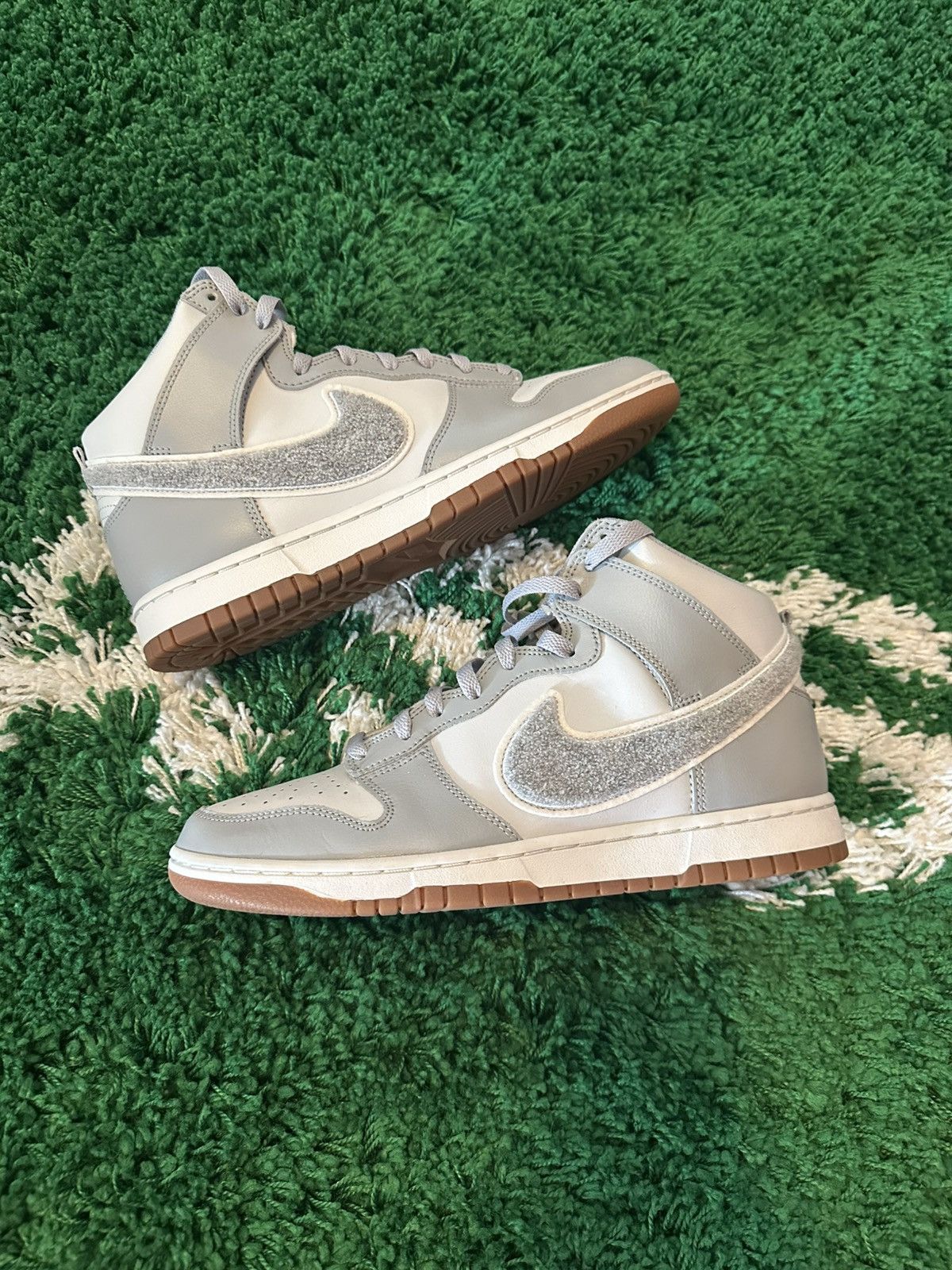 Nike Dunk Hi University Chenille Gray 11 Size US 11 / EU 44 - 2 Thumbnail