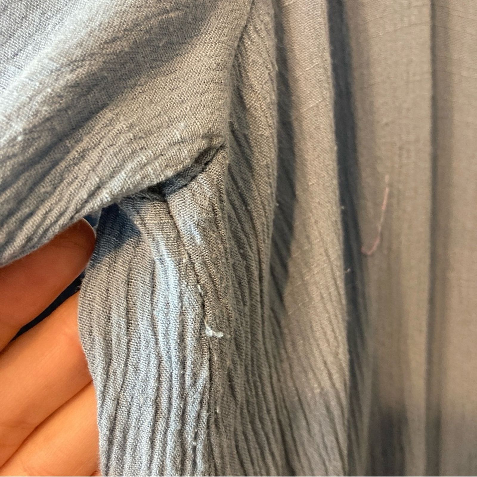 Other Style and Co. Lightweight Flowy Flutter Sleeve Blouse Top Size M / US 6-8 / IT 42-44 - 6 Thumbnail