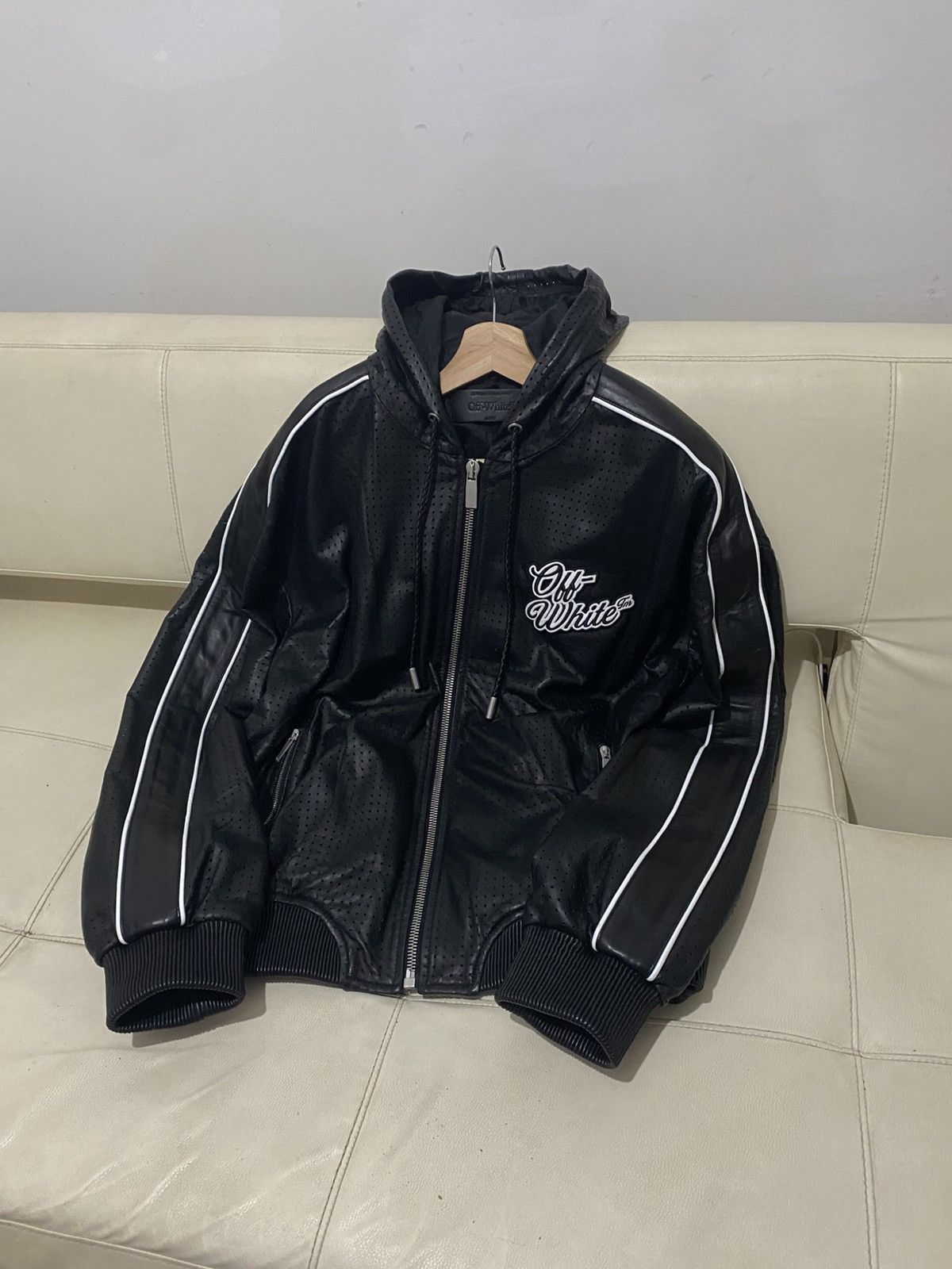 Off-White Off white logo apliqué leather jacket Size US M / EU 48-50 / 2 - 1 Thumbnail