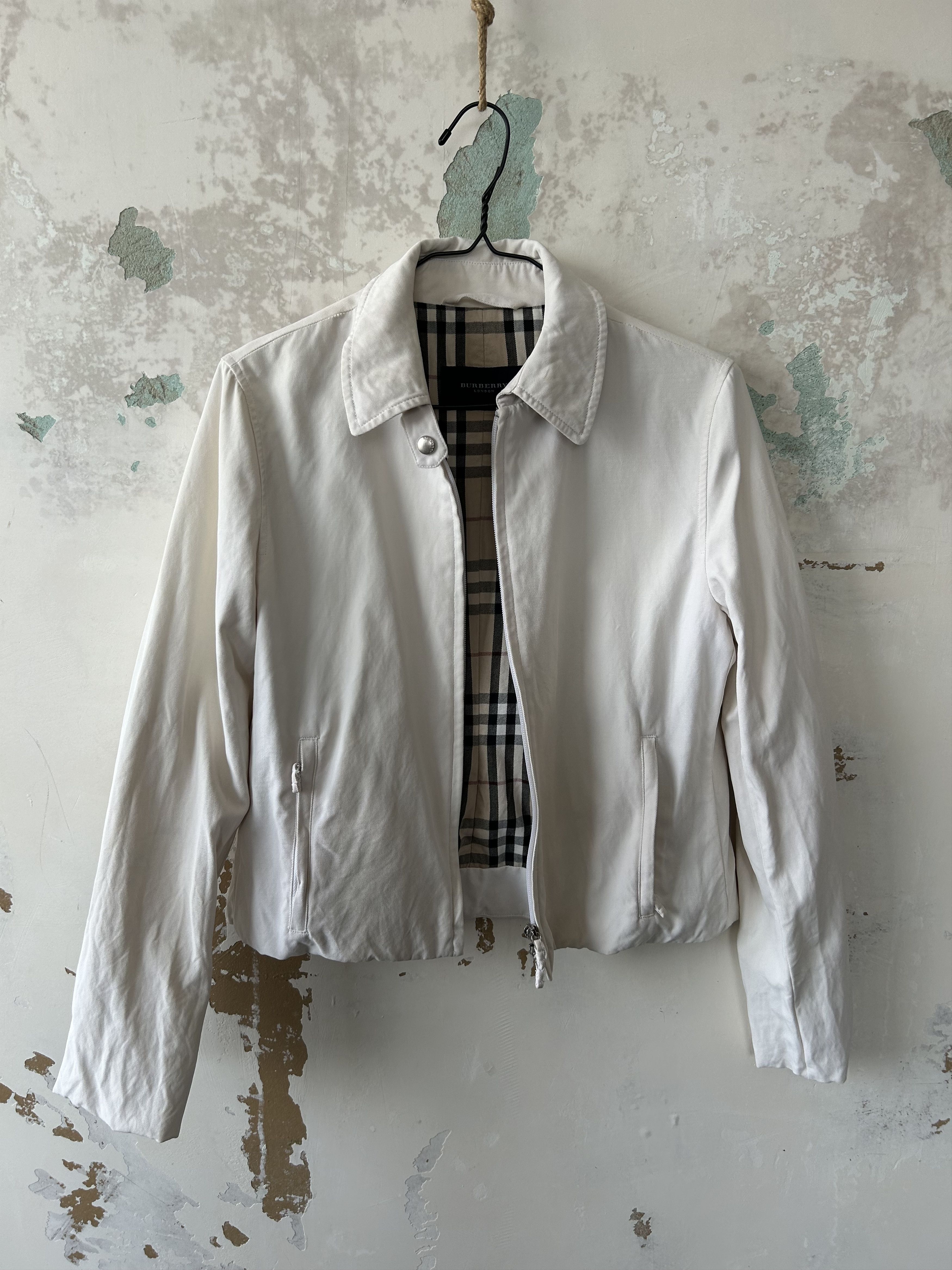 Burberry Vintage Burberry Coat Jacket bomber Size M / US 6-8 / IT 42-44 - 1 Thumbnail