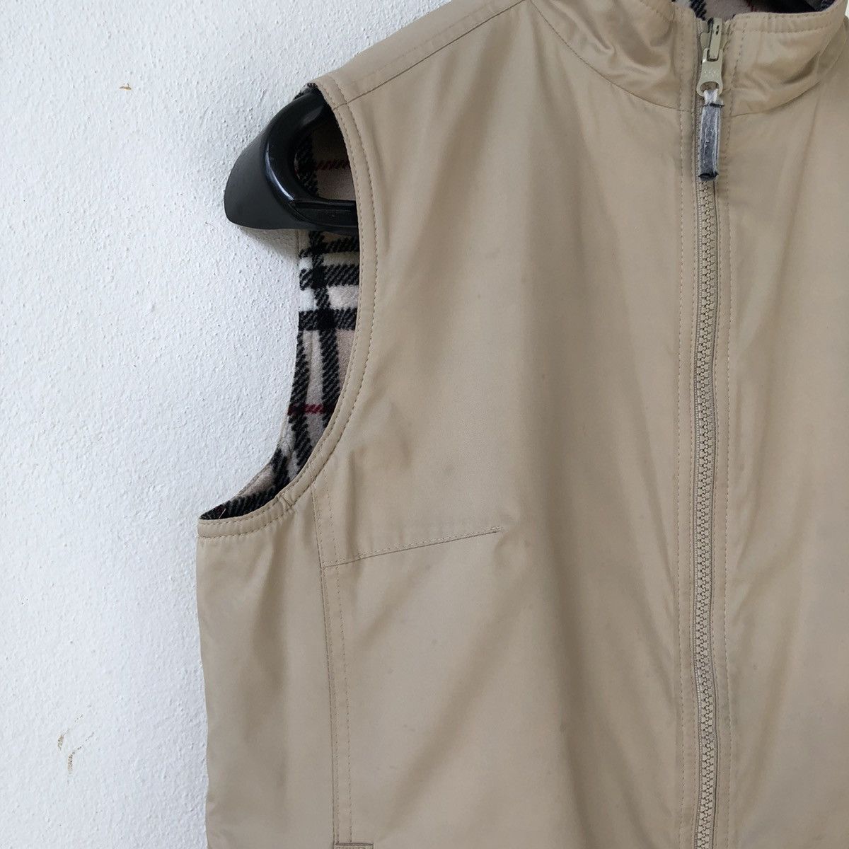 Burberry BURBERRY LONDON Reversible Vest - Nova Check Fleece Size S / US 4 / IT 40 - 8 Thumbnail