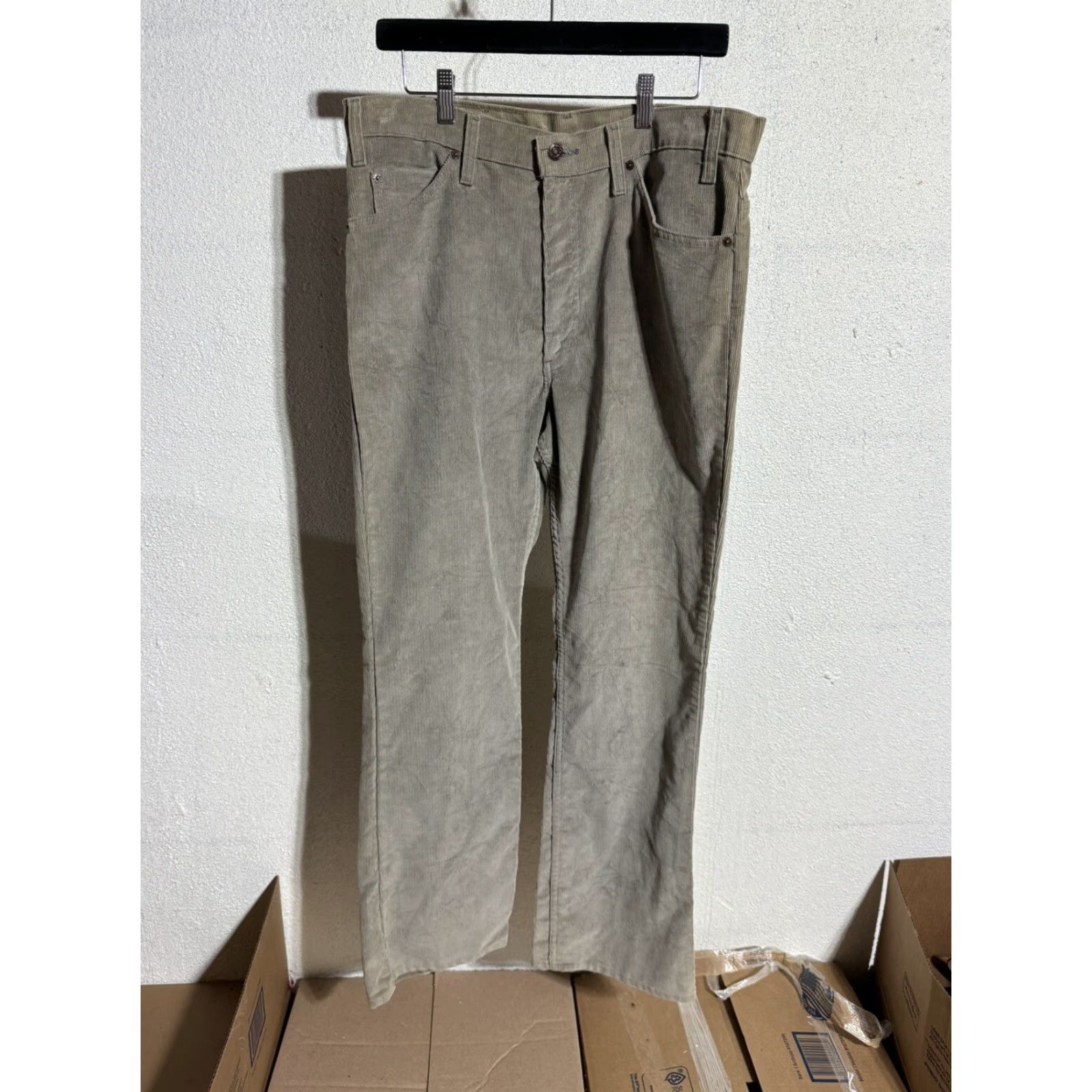 Levi's VINTAGE Levi’s 517 Gray Corduroy Bootcut Pants Regular 34W 31.75L Mens Jeans Size US 34 / EU 50 - 7 Thumbnail