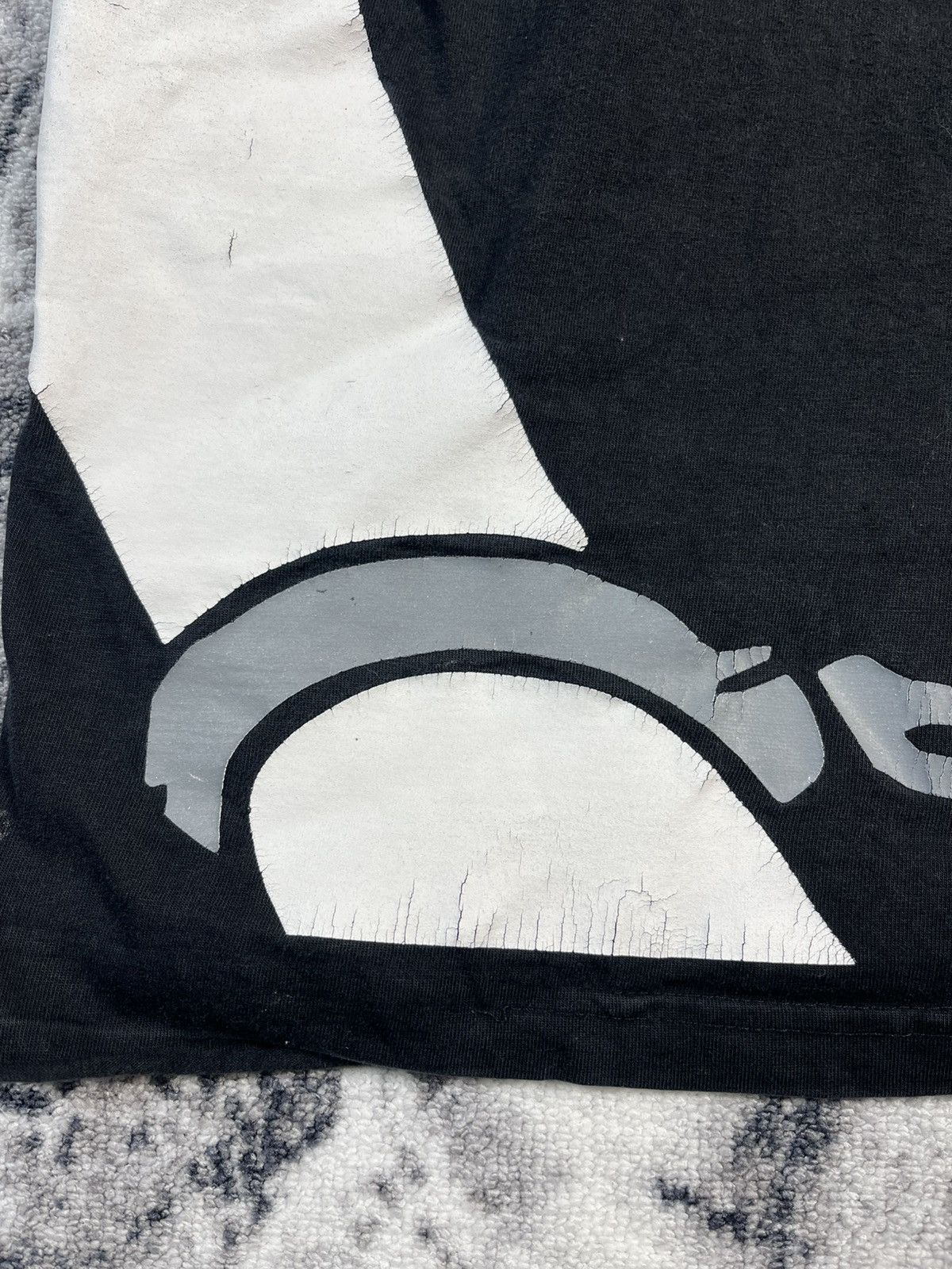 Band Tees Graphic T-Shirt — Handcuffs Back Print Size US XL / EU 56 / 4 - 11 Thumbnail