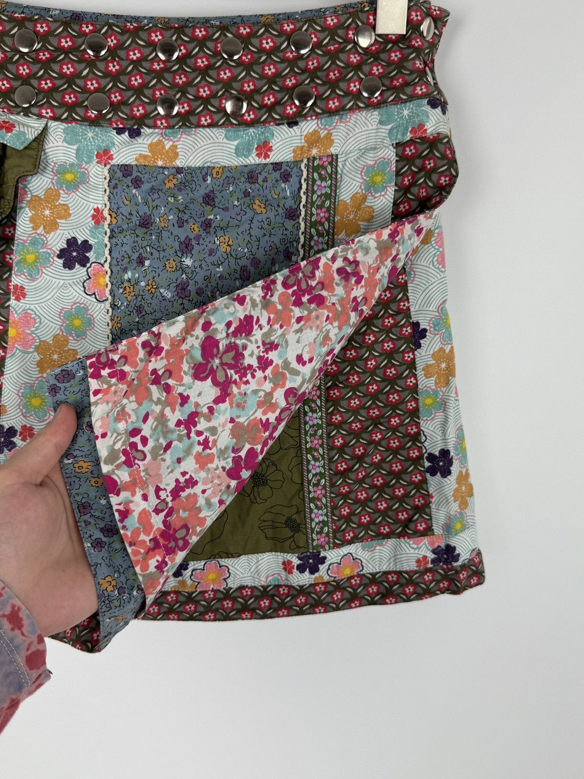 Vintage Y2K Vintage Moshiki & Nijens Patchwork Reversible Mini Skirt Size 30" / US 8 / IT 44 - 3 Thumbnail