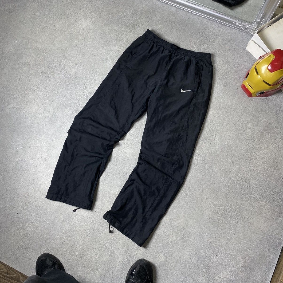 Nike Vintage Nike Track Pants Y2K Nylon Size US 32 / EU 48 - 2 Thumbnail