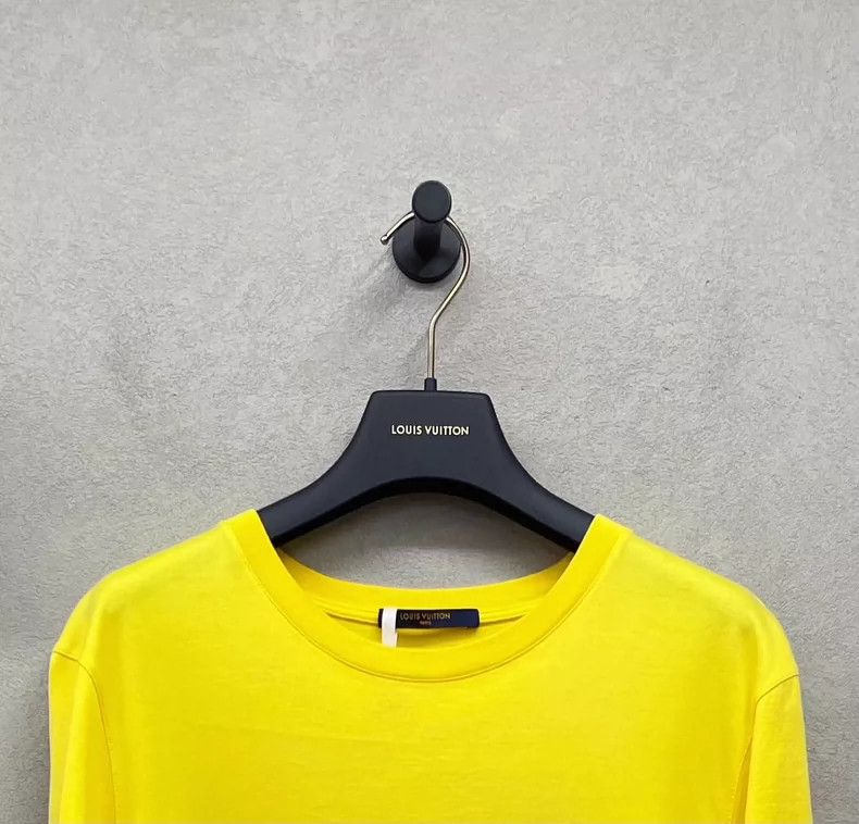 Louis Vuitton Louis Vuitton Logo Print Crew Neck Short Sleeve T-Shirt 250 Size US M / EU 48-50 / 2 - 4 Thumbnail