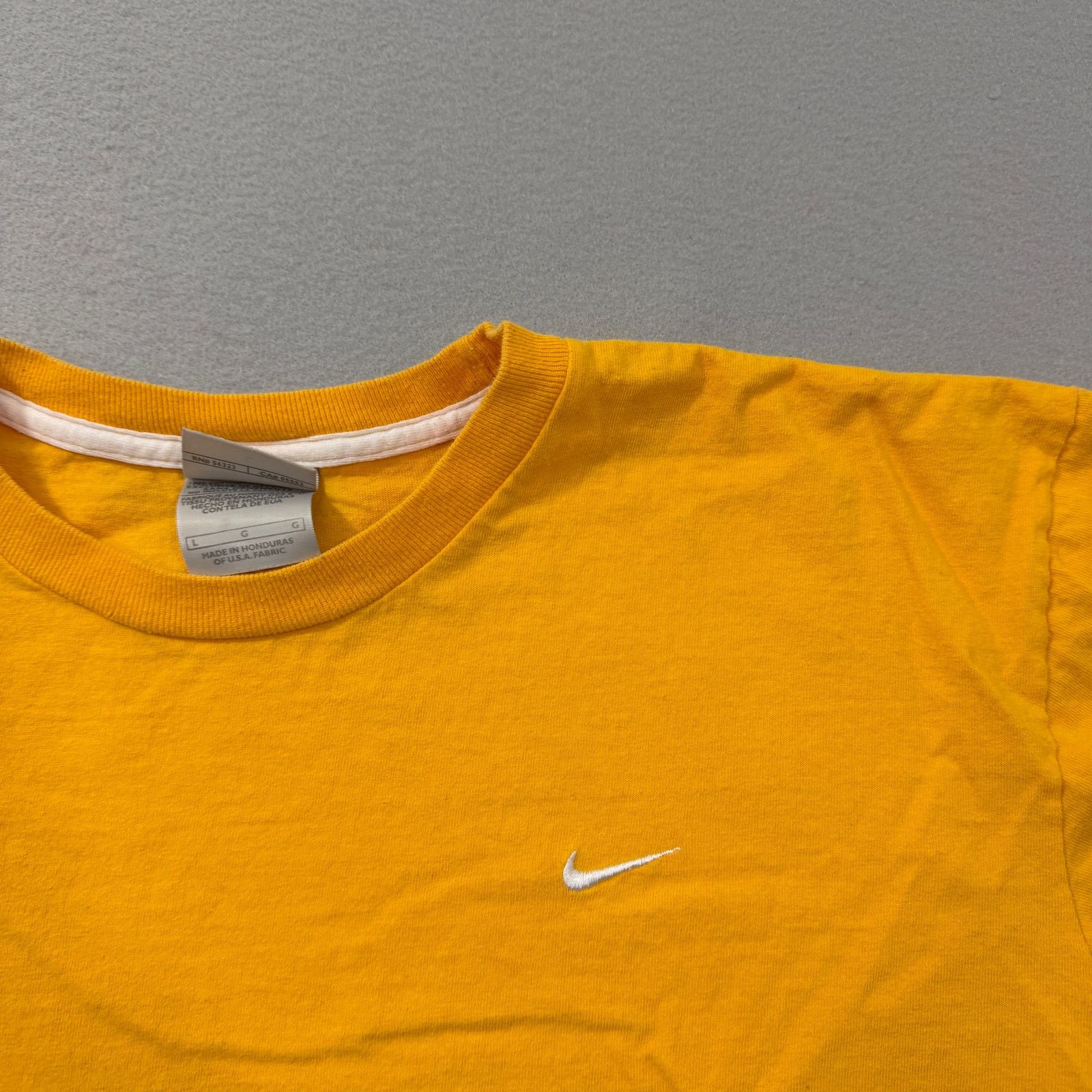 Nike Vintage Nike Swoosh Shirt Men's Large Boxy Yellow y2k Logo Size US L / EU 52-54 / 3 - 3 Thumbnail