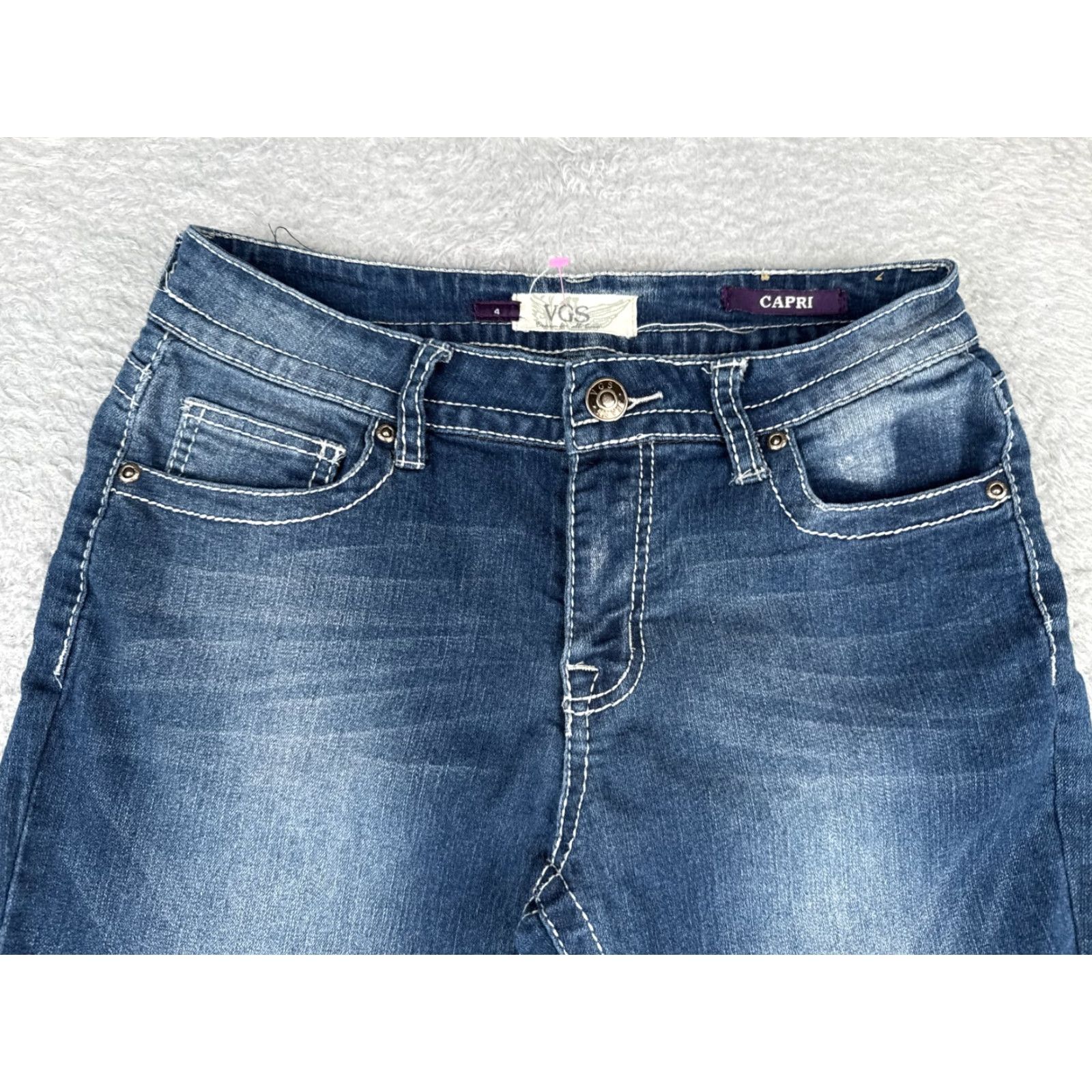 Vintage VGS Jeans Womens 4 Blue Denim Capri Embroidered Mid Rise Cotton Blend 28x19 Jeans Womens Casual Size 30" / US 8 / IT 44 - 4 Thumbnail