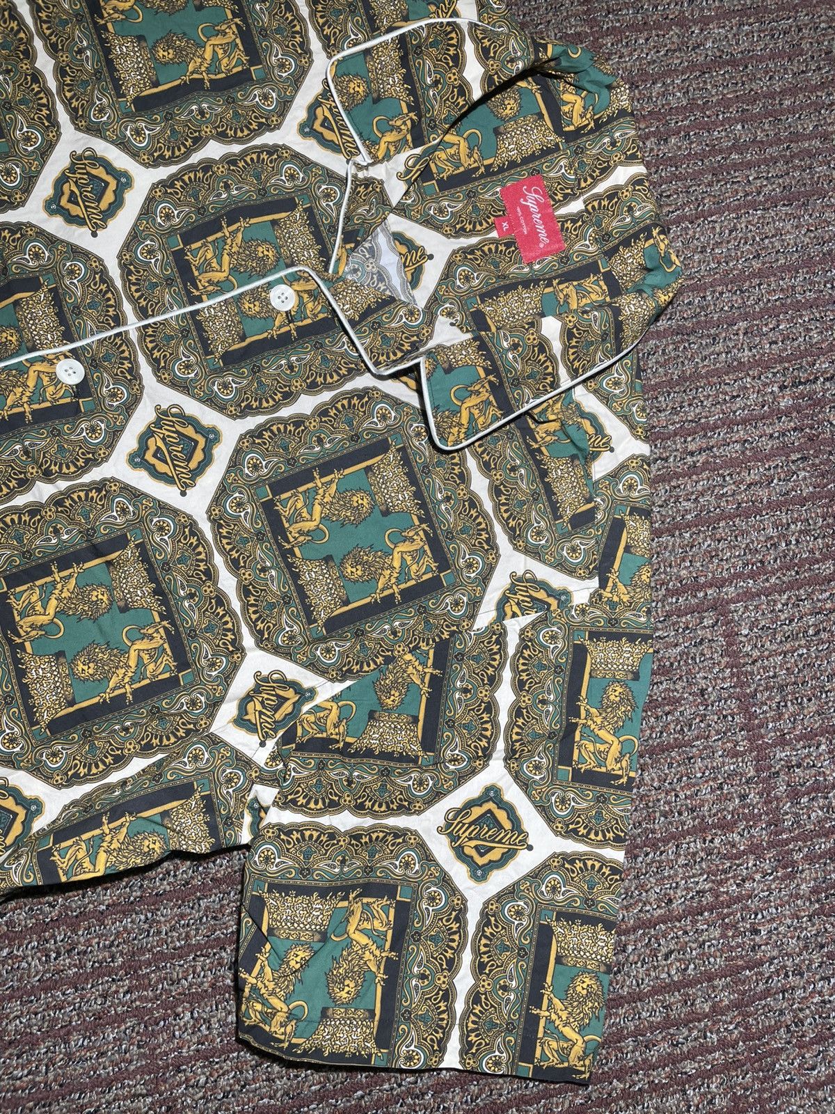 Supreme Supreme Regency Pajama Shirt (X-Large) Size US XL / EU 56 / 4 - 2 Thumbnail