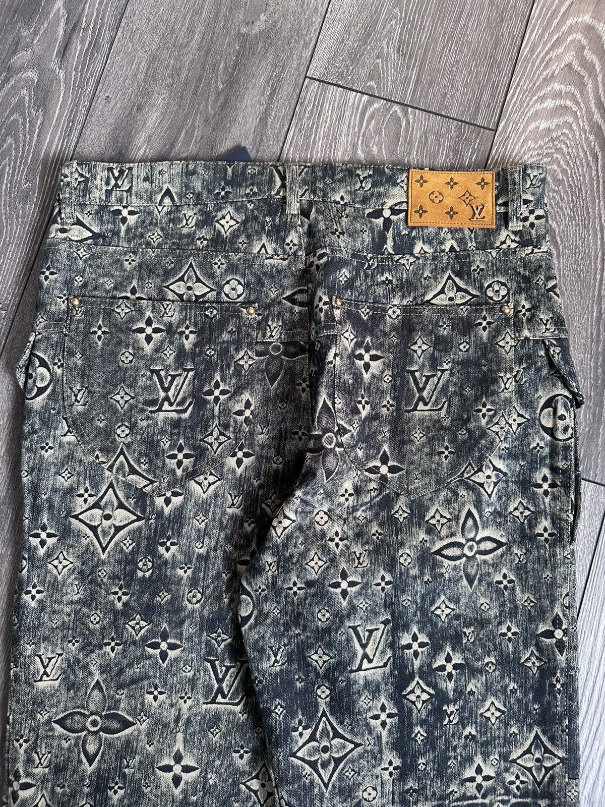 Louis Vuitton louis vuitton dark blue star monogram cargo pants new Size US 32 / EU 48 - 4 Thumbnail