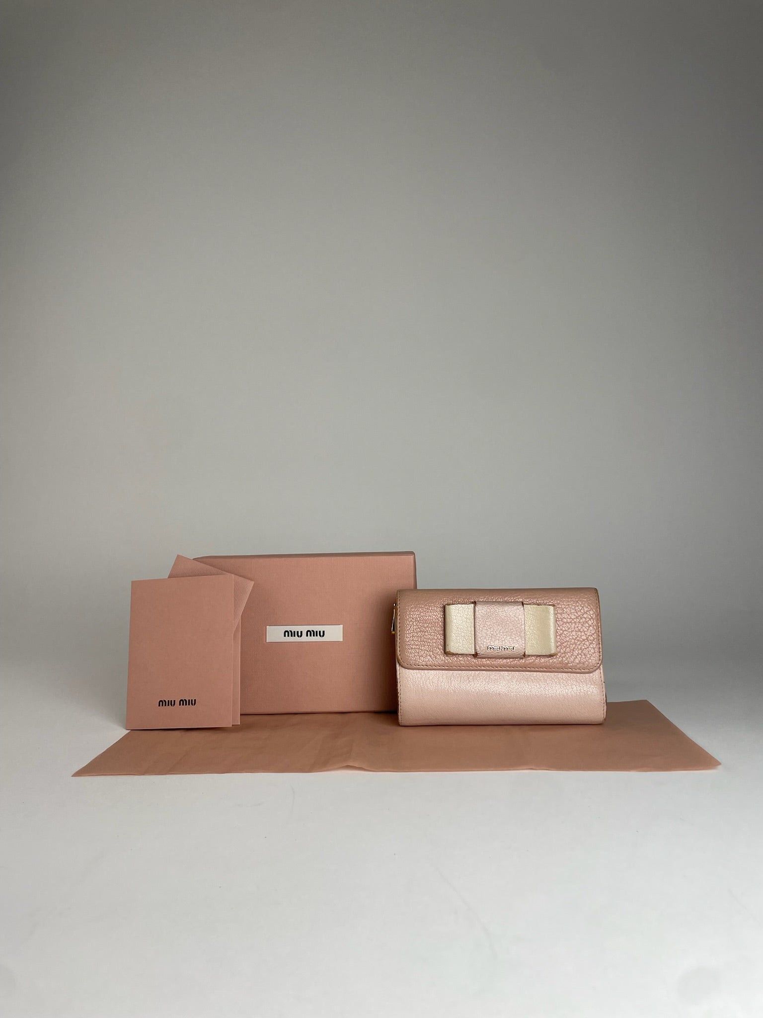 Miu Miu Vintage Pink Leather Wallet Size ONE SIZE - 1 Thumbnail