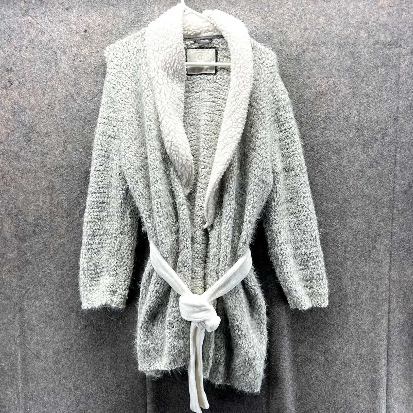 Abercrombie & Fitch VINTAGE Abercrombie Sleepwear Sweater Womens XS/S Gray Sherpa Belted Cardigan Robe Size XS / US 0-2 / IT 36-38 - 2 Thumbnail