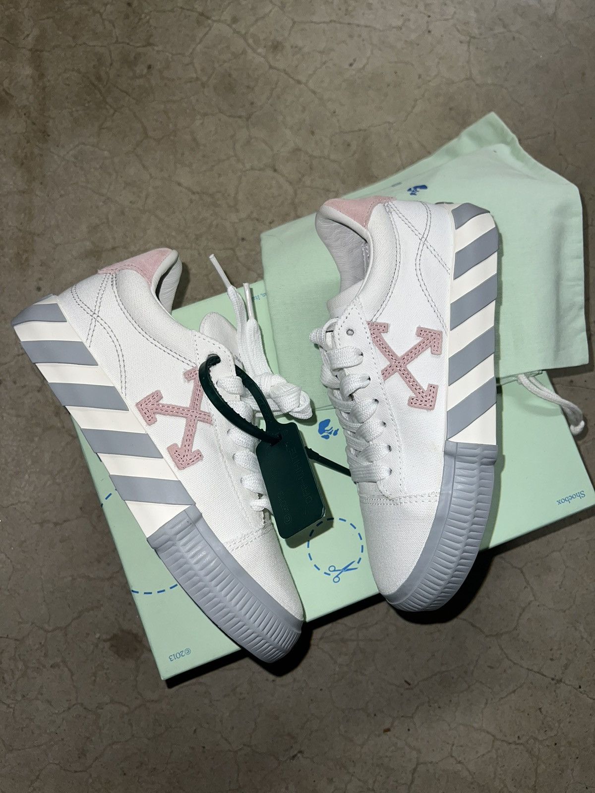 Off-White Off white vulcanized Size US 4.5 / IT 34.5 - 1 Thumbnail