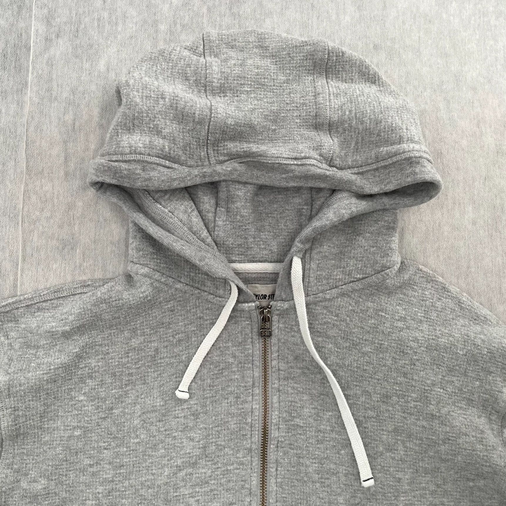 Taylor Stitch Taylor Stitch Sweater Adult 44 Gray The Apres Hoodie Full Zip Pockets Cotton Men Size US XXL / EU 58 / 5 - 3 Thumbnail