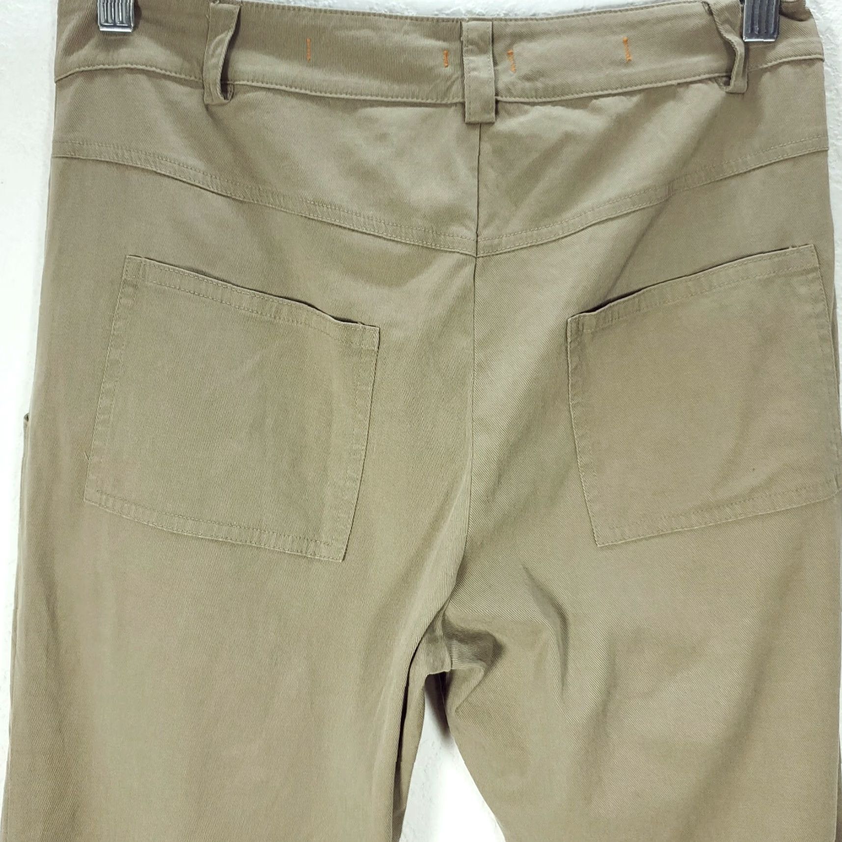 Vintage Women's Burning Torch Olive Slim Pants 00 Cotton Blend Inseam 31 Chino, Olive Green, Petite? (adjusted) Size 24" / US 00 / IT 34 - 4 Thumbnail