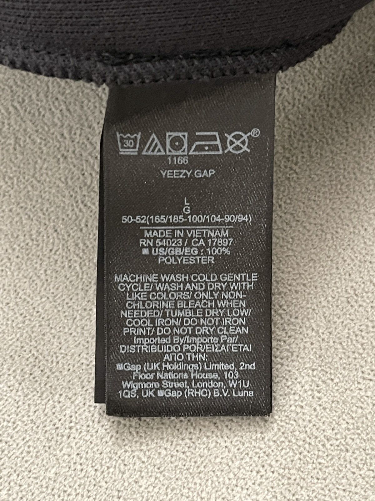 Balenciaga × Gap × Yeezy Yeezy Gap Fleece Polar Jogger Black L Size US 34 / EU 50 - 5 Thumbnail